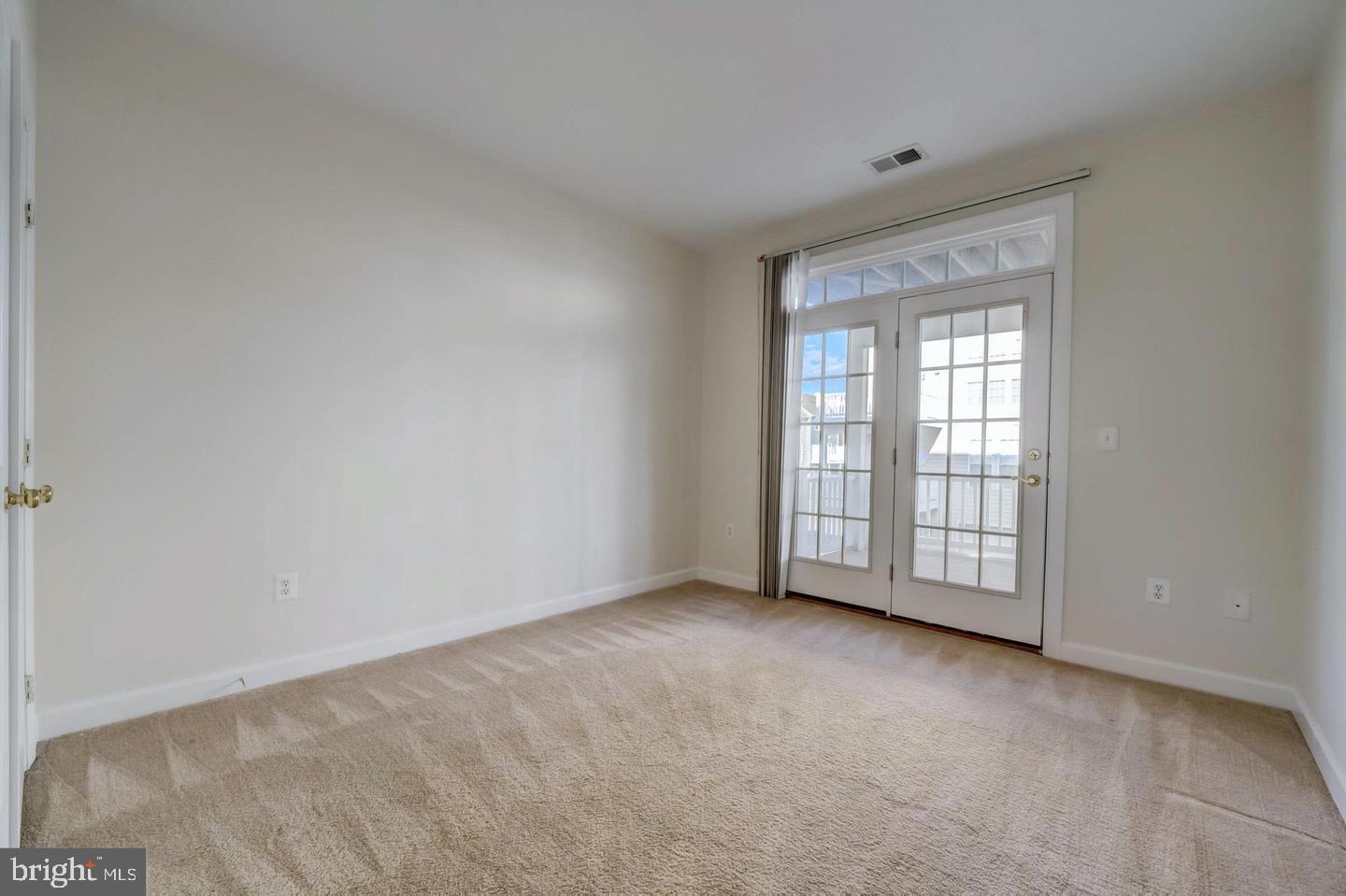 VILLAGES OF POTOMAC AT INDIAN HEAD - Residential Lease