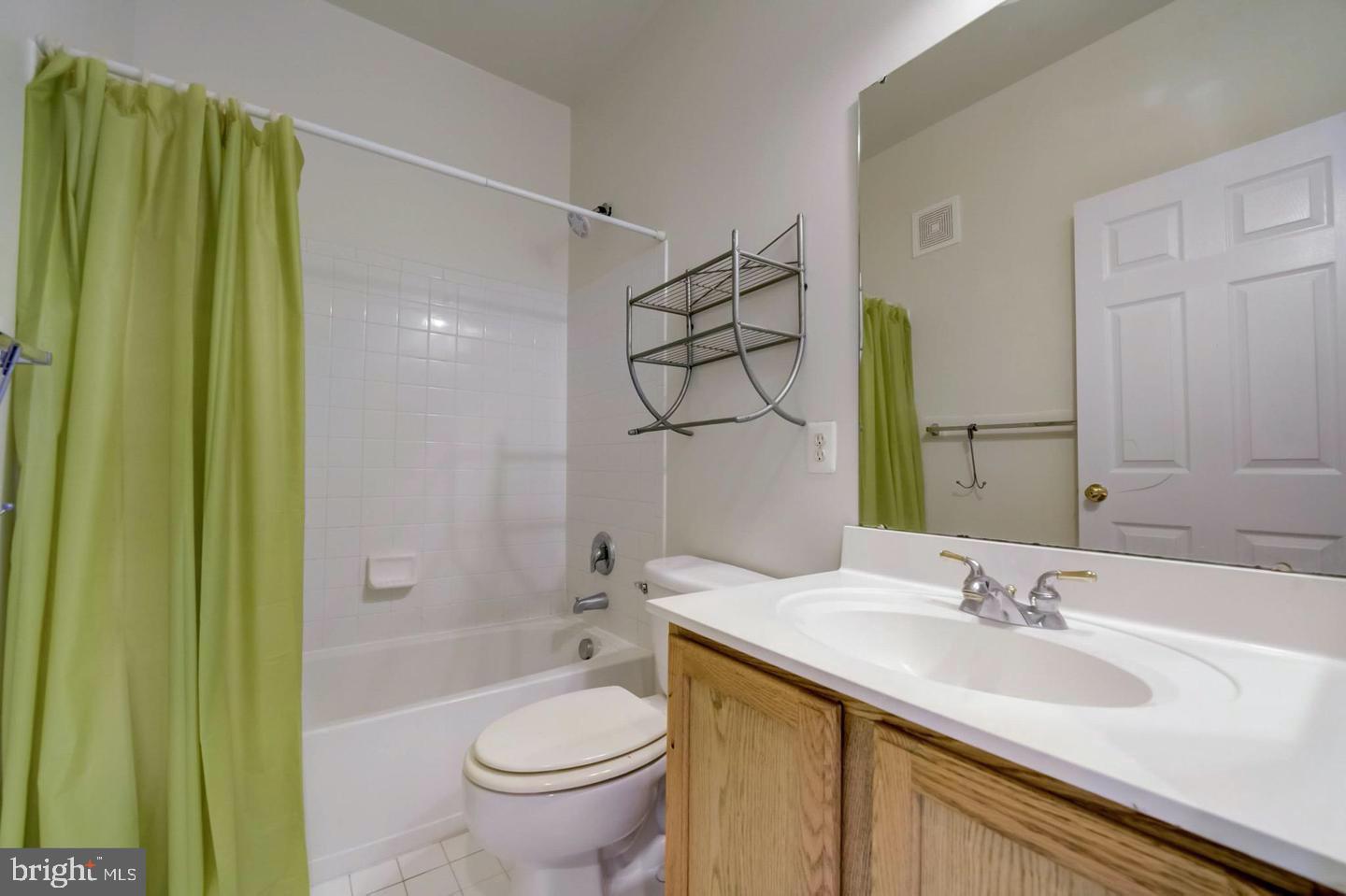 VILLAGES OF POTOMAC AT INDIAN HEAD - Residential Lease