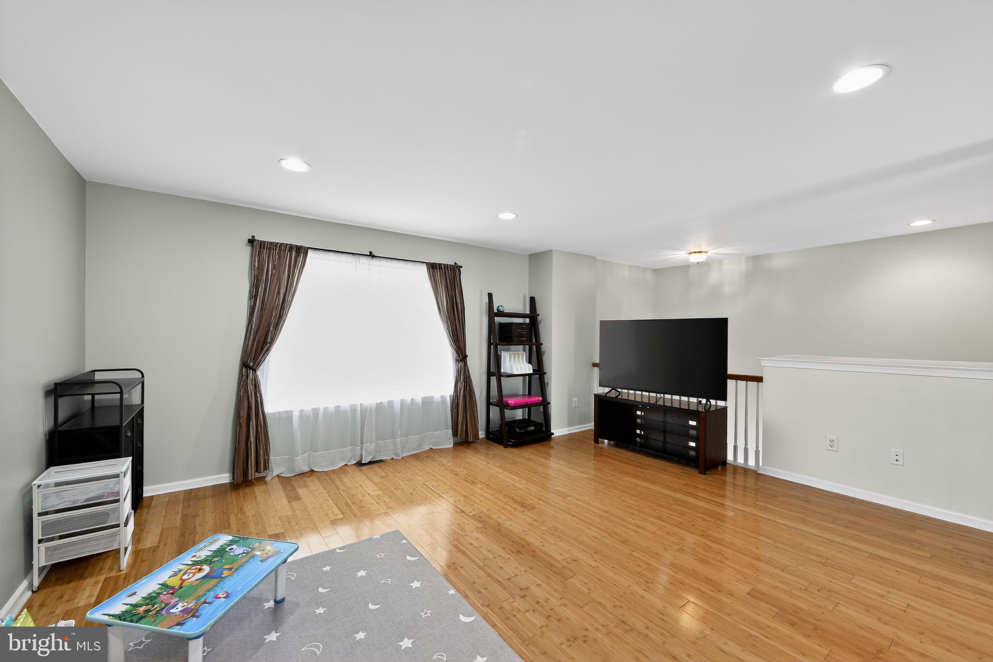 HUNT CLUB - Residential