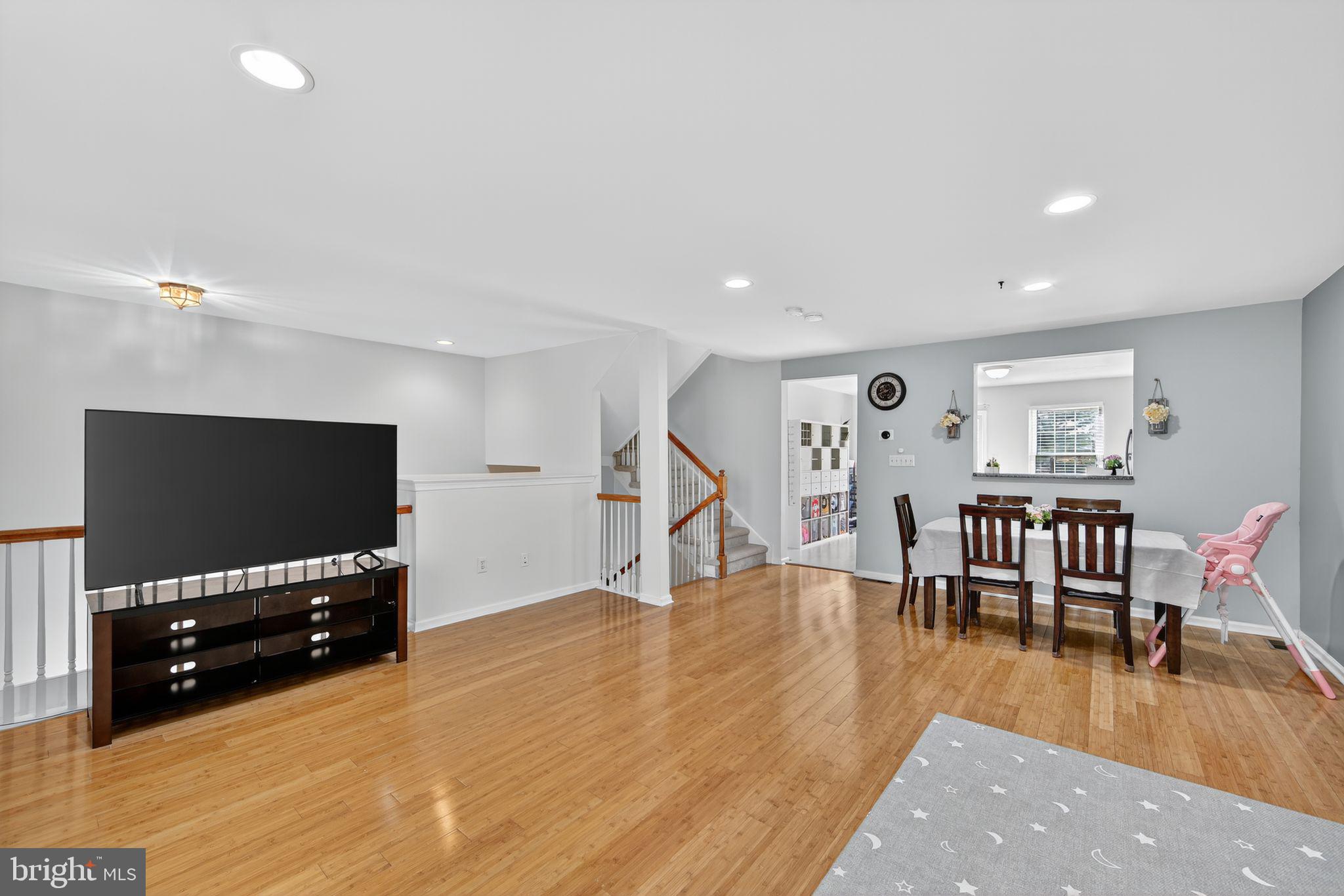 HUNT CLUB - Residential