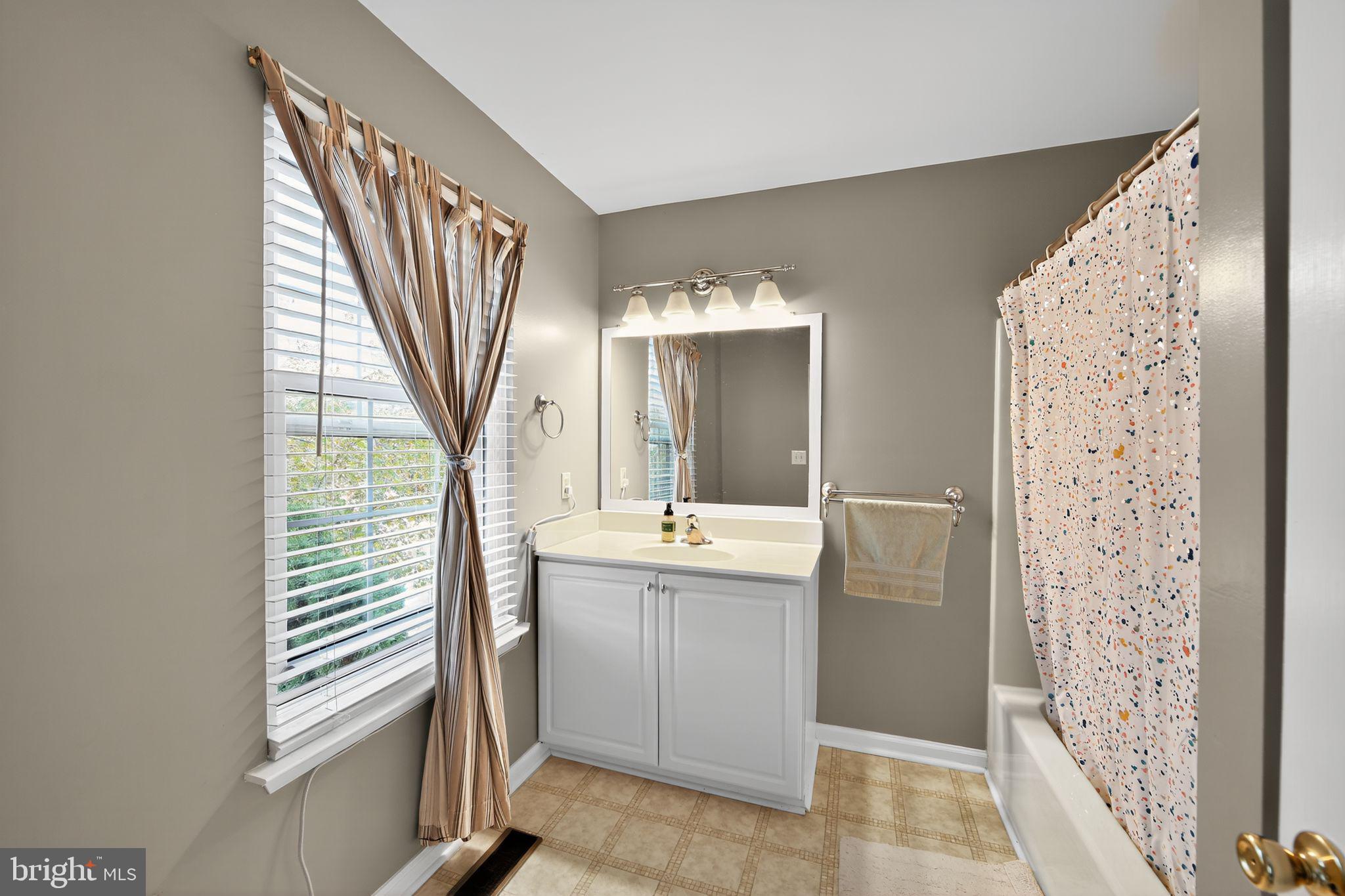 HUNT CLUB - Residential