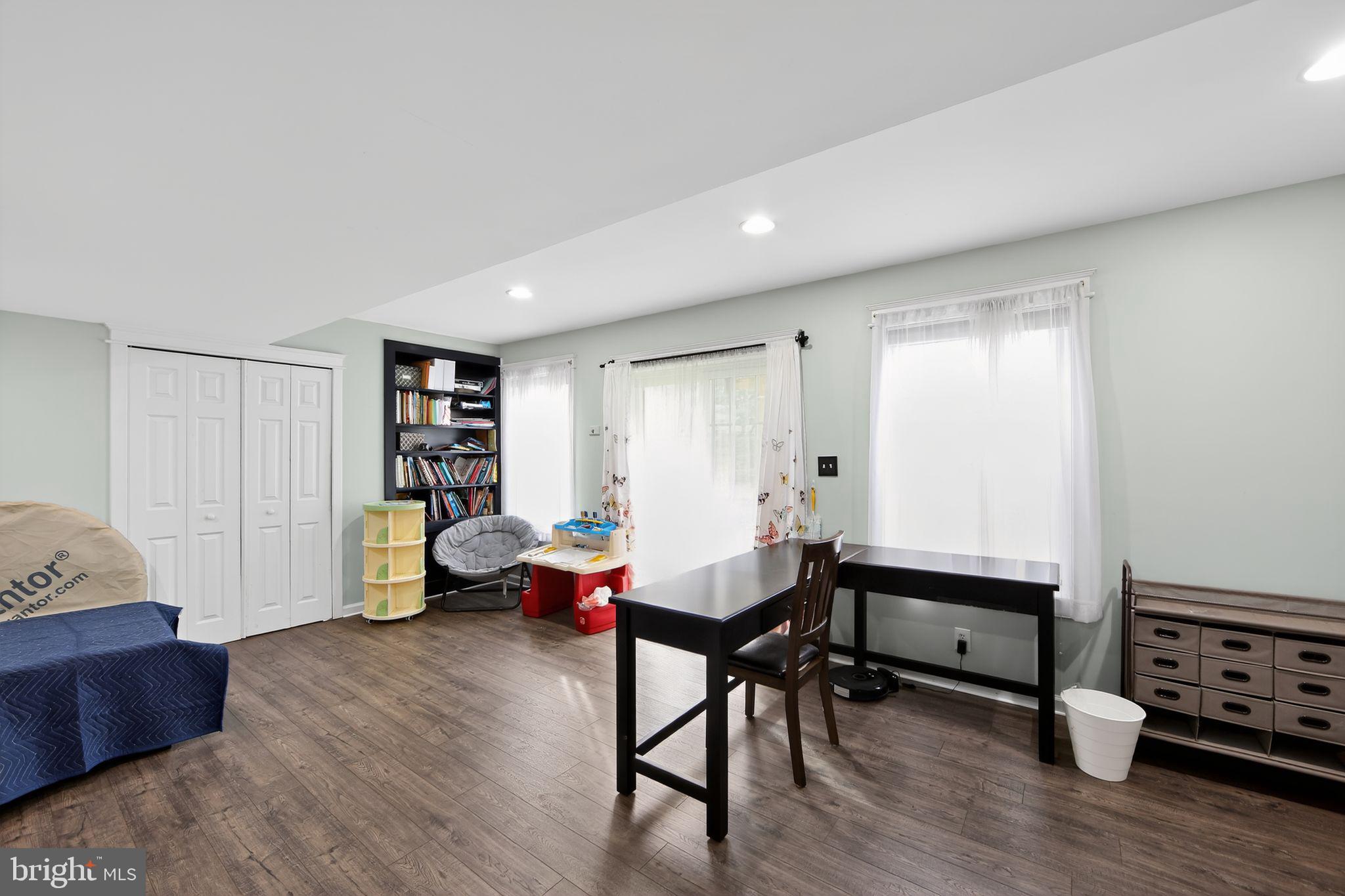 HUNT CLUB - Residential