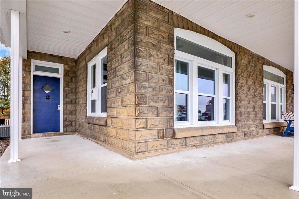 Photo of 16 E Carpenter Avenue, MYERSTOWN, PA 17067 (MLS # PALN2023302)