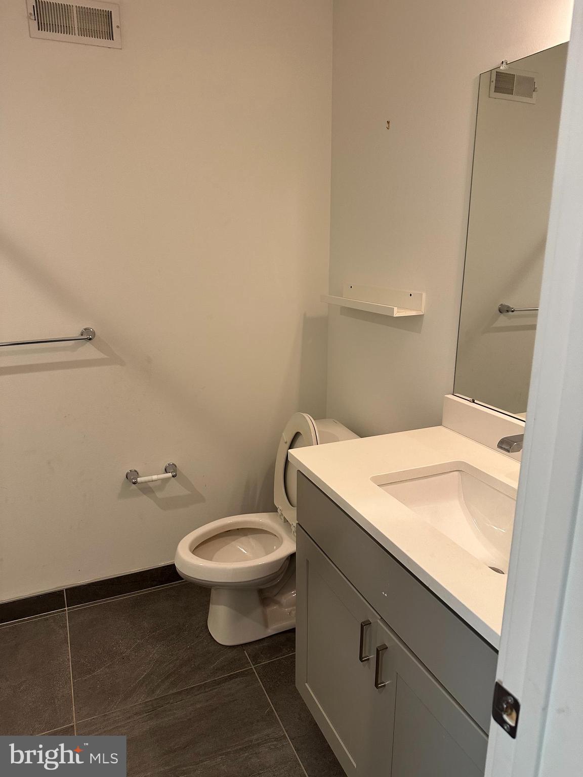 FORGOTTEN BOTTOM - Residential Lease