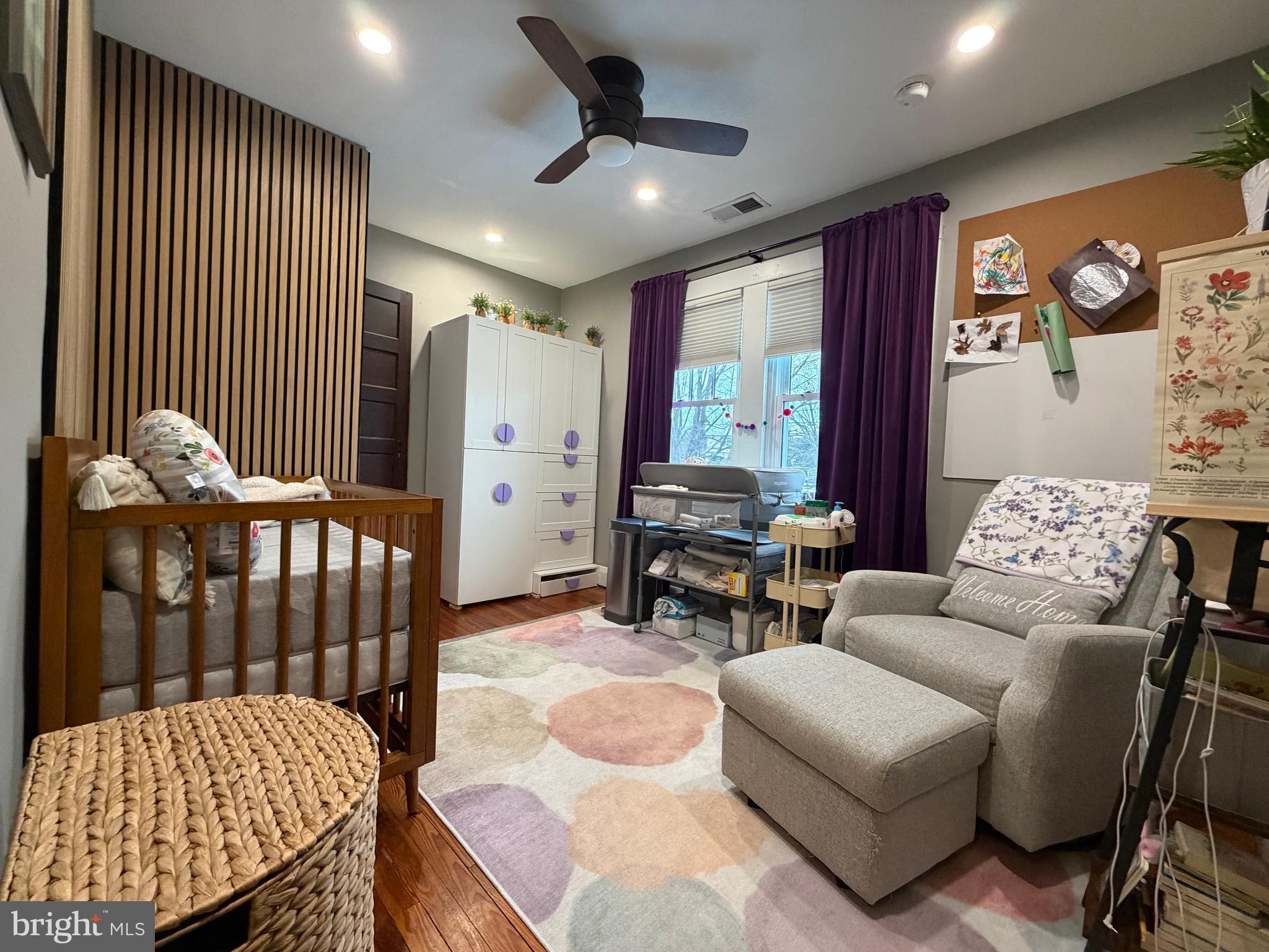 BEVERLY HILLS - Residential Lease