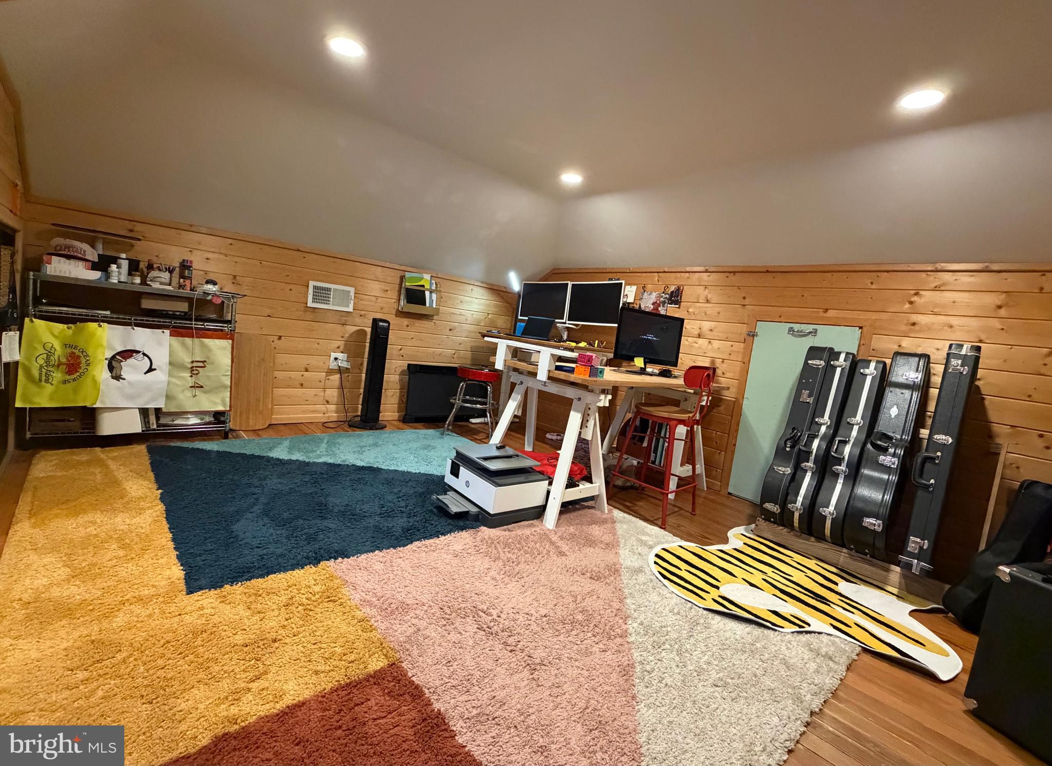 BEVERLY HILLS - Residential Lease