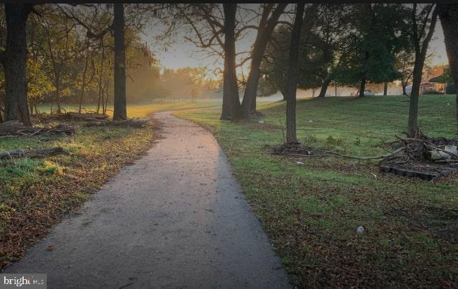 BEVERLY HILLS - Residential Lease