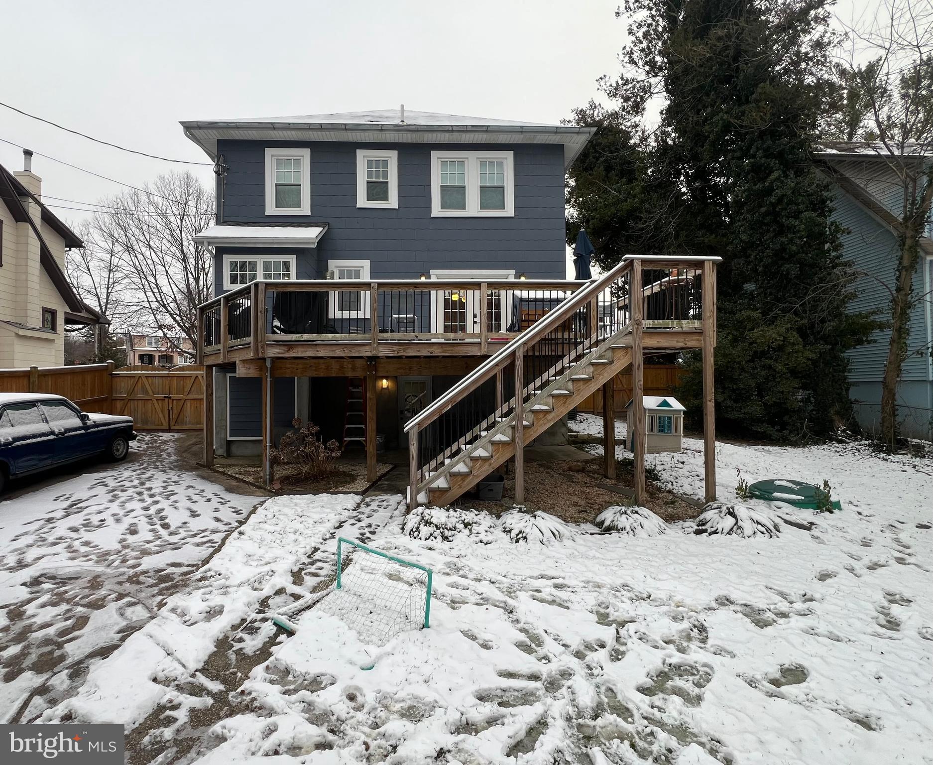 BEVERLY HILLS - Residential Lease