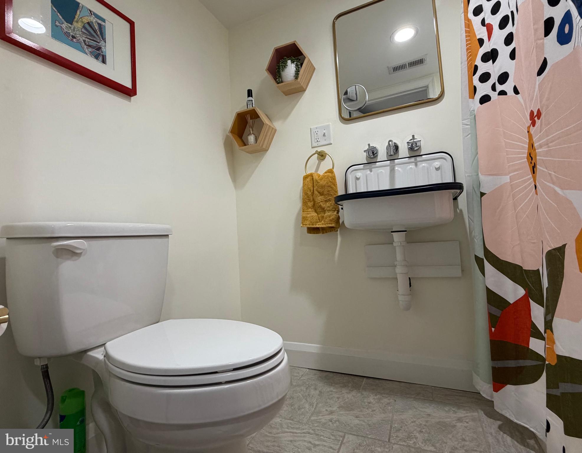 BEVERLY HILLS - Residential Lease