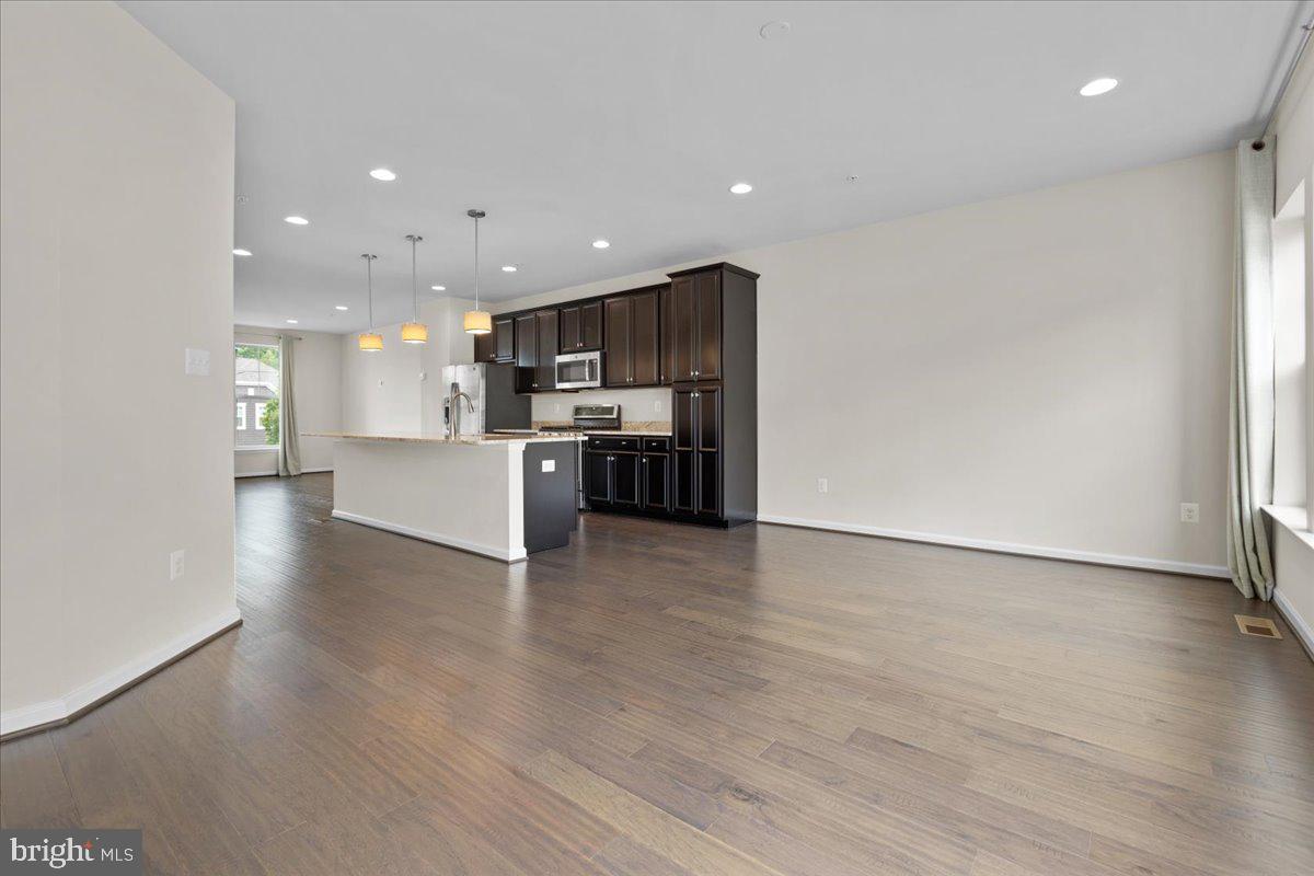 TANYARD COVE - Residential