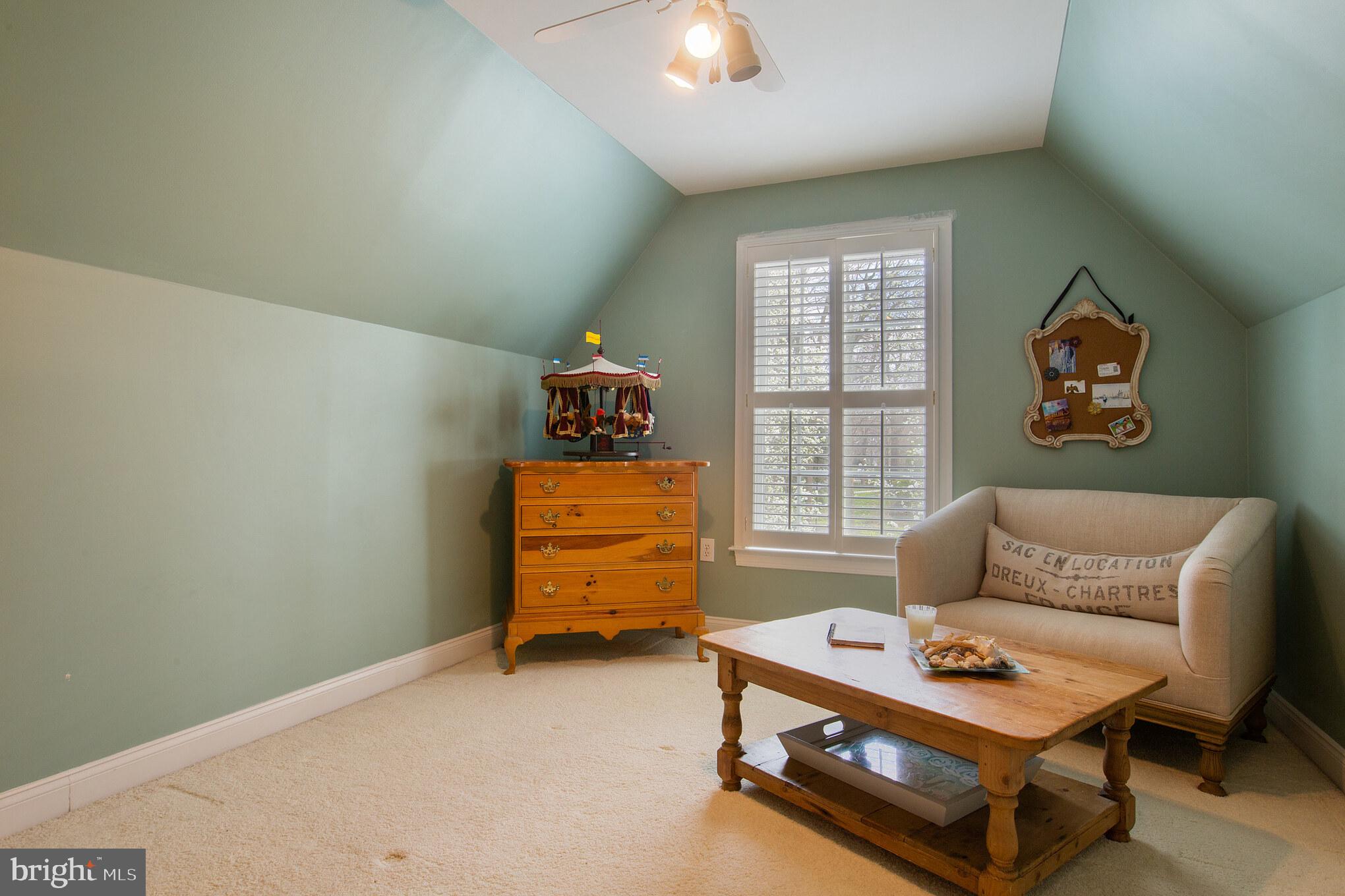 TREYBURN - Residential