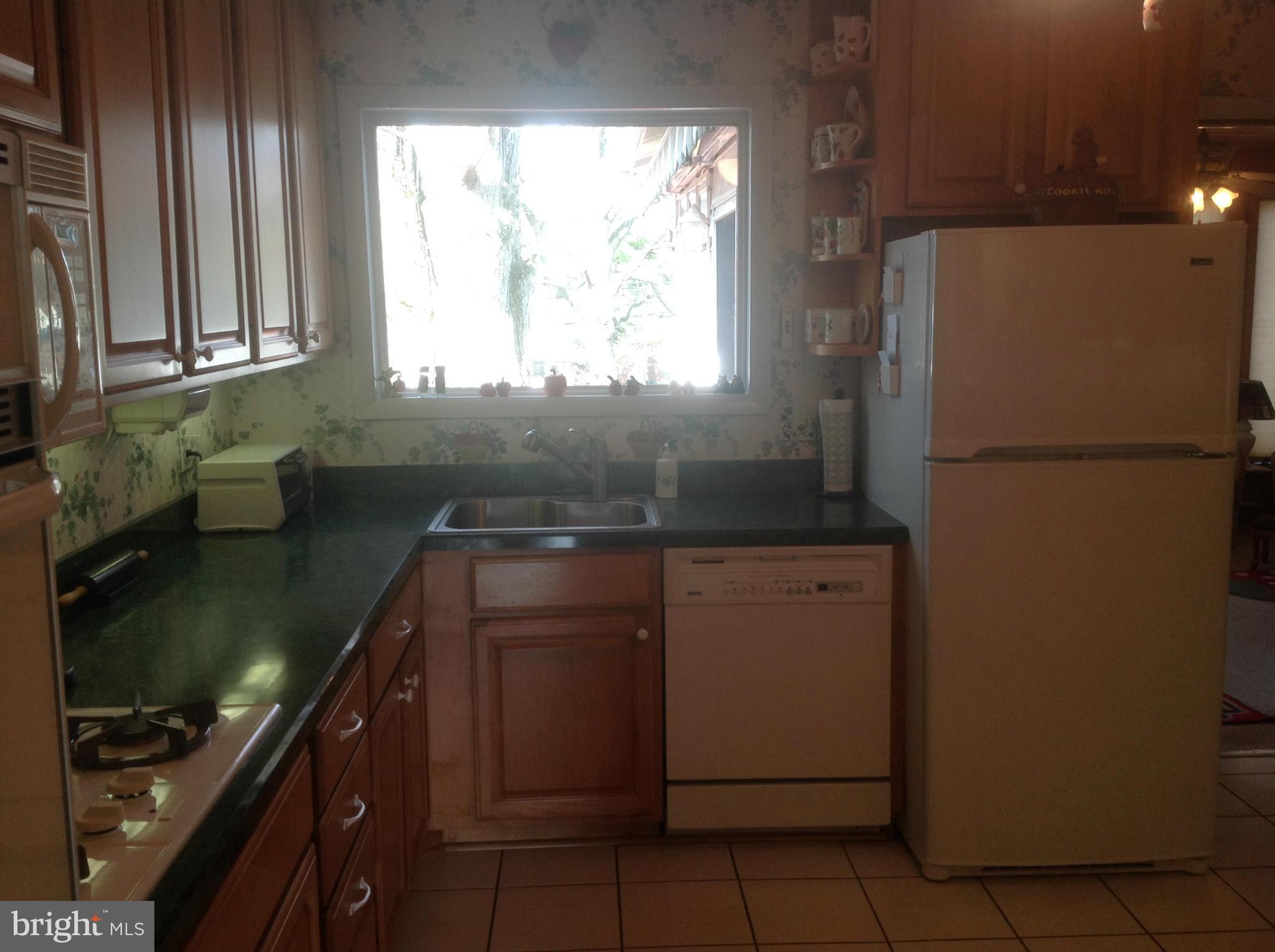 DUNN LORING WOODS - Residential