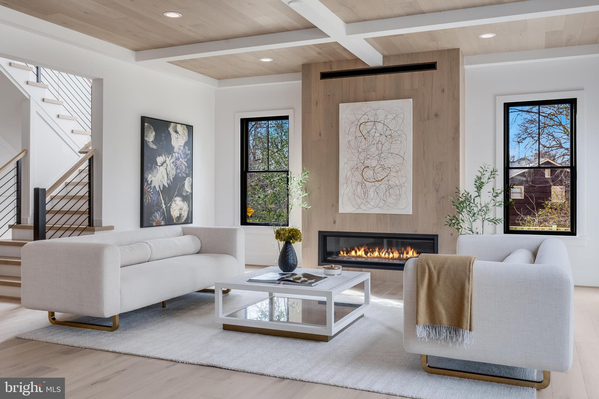 VIENNA WOODS - Residential