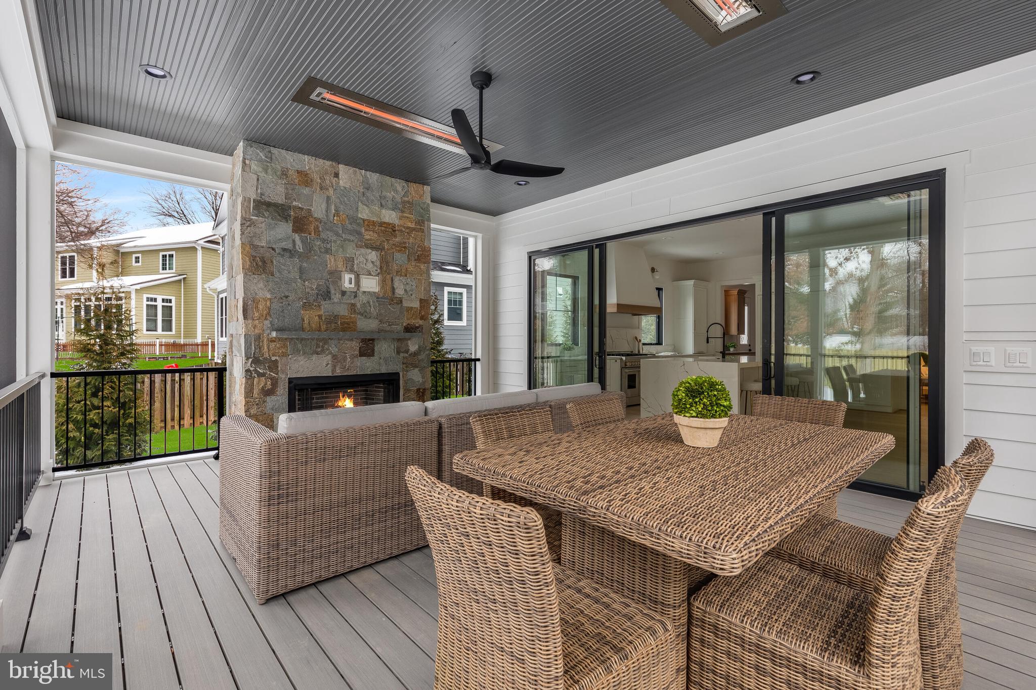 VIENNA WOODS - Residential