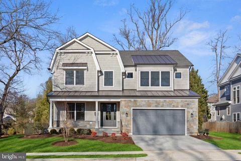 123 TAPAWINGO ROAD SW VIENNA VA 22180