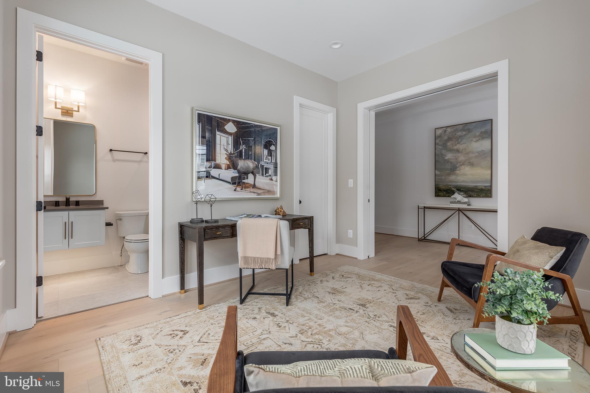 VIENNA WOODS - Residential