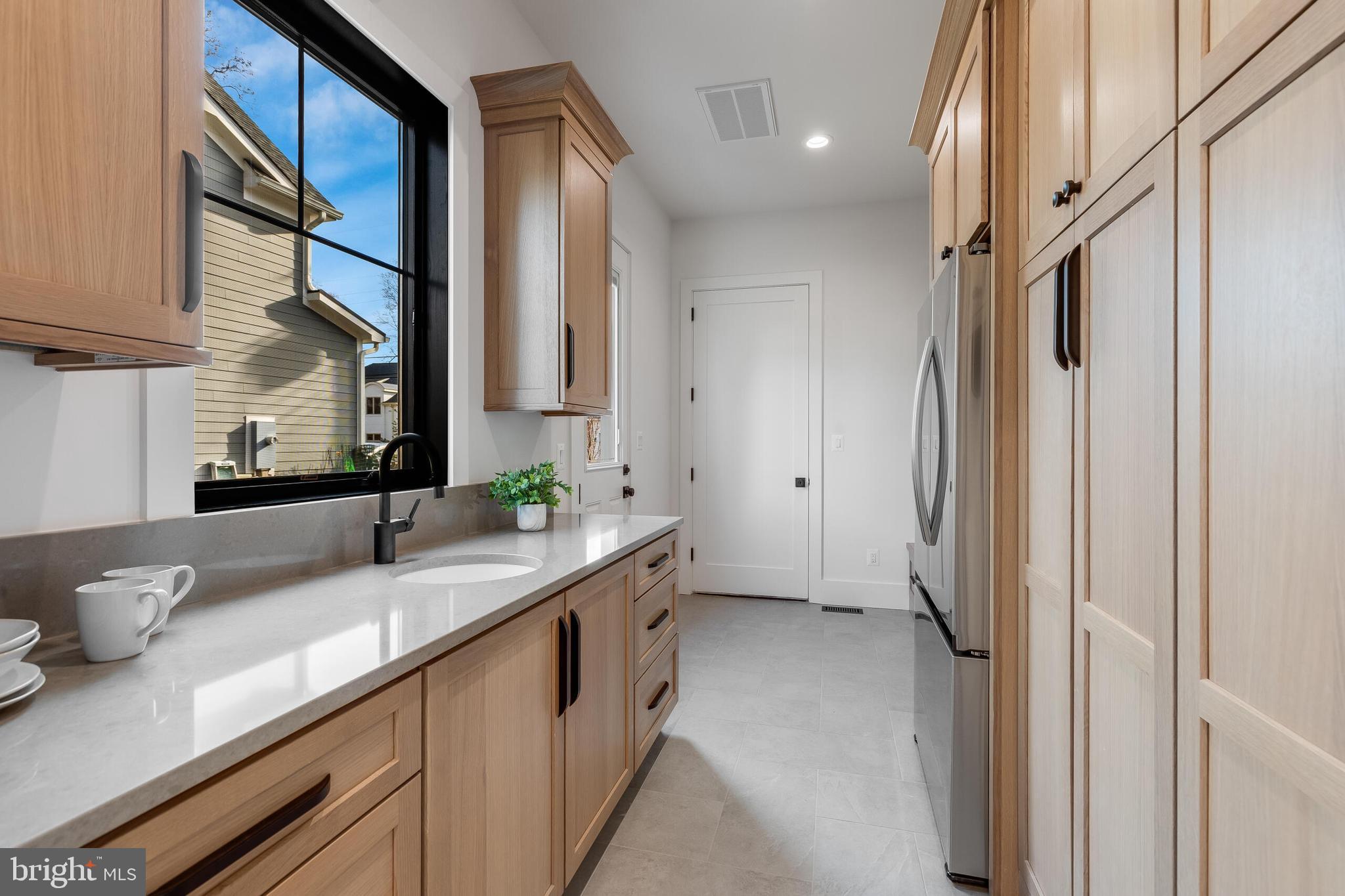 VIENNA WOODS - Residential