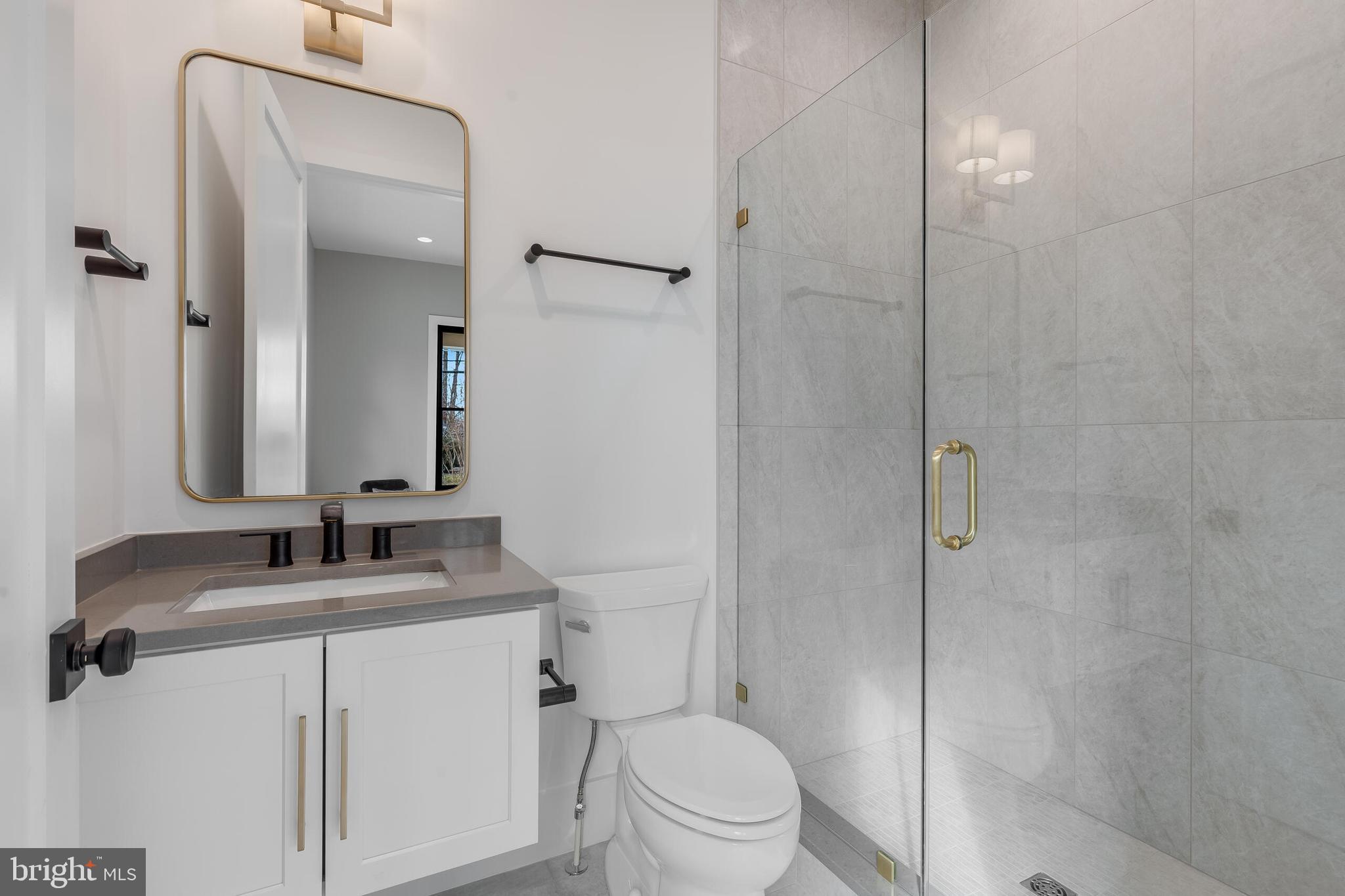 VIENNA WOODS - Residential