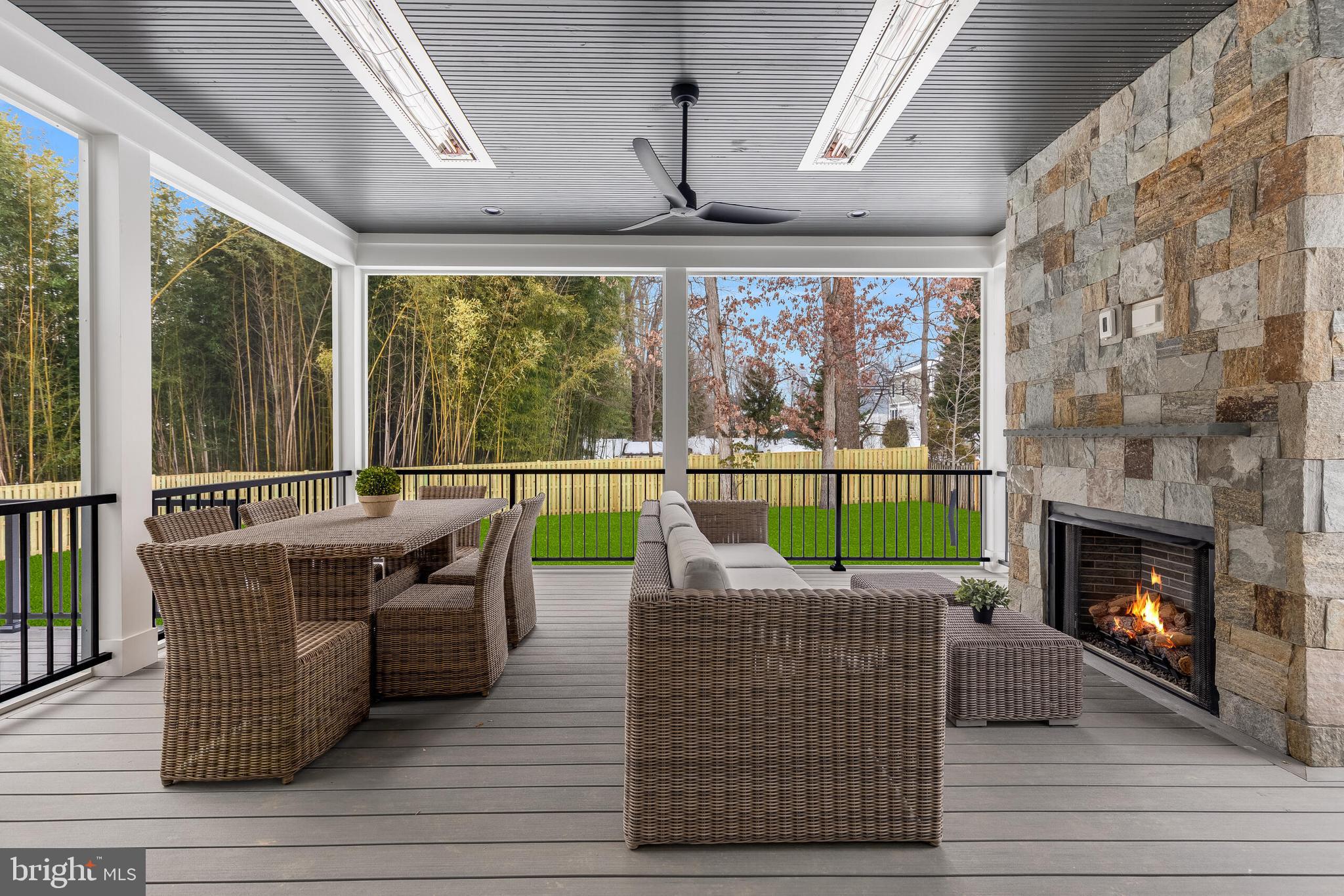 VIENNA WOODS - Residential