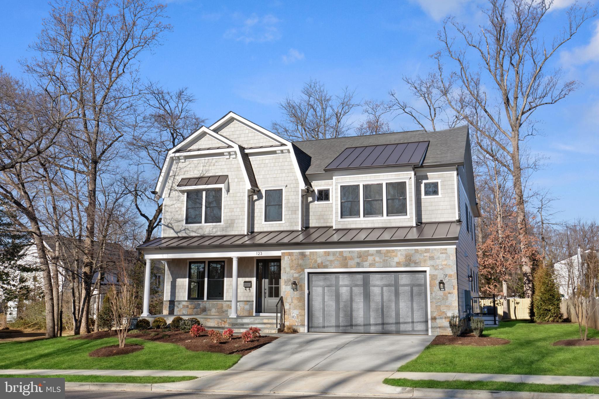 VIENNA WOODS - Residential