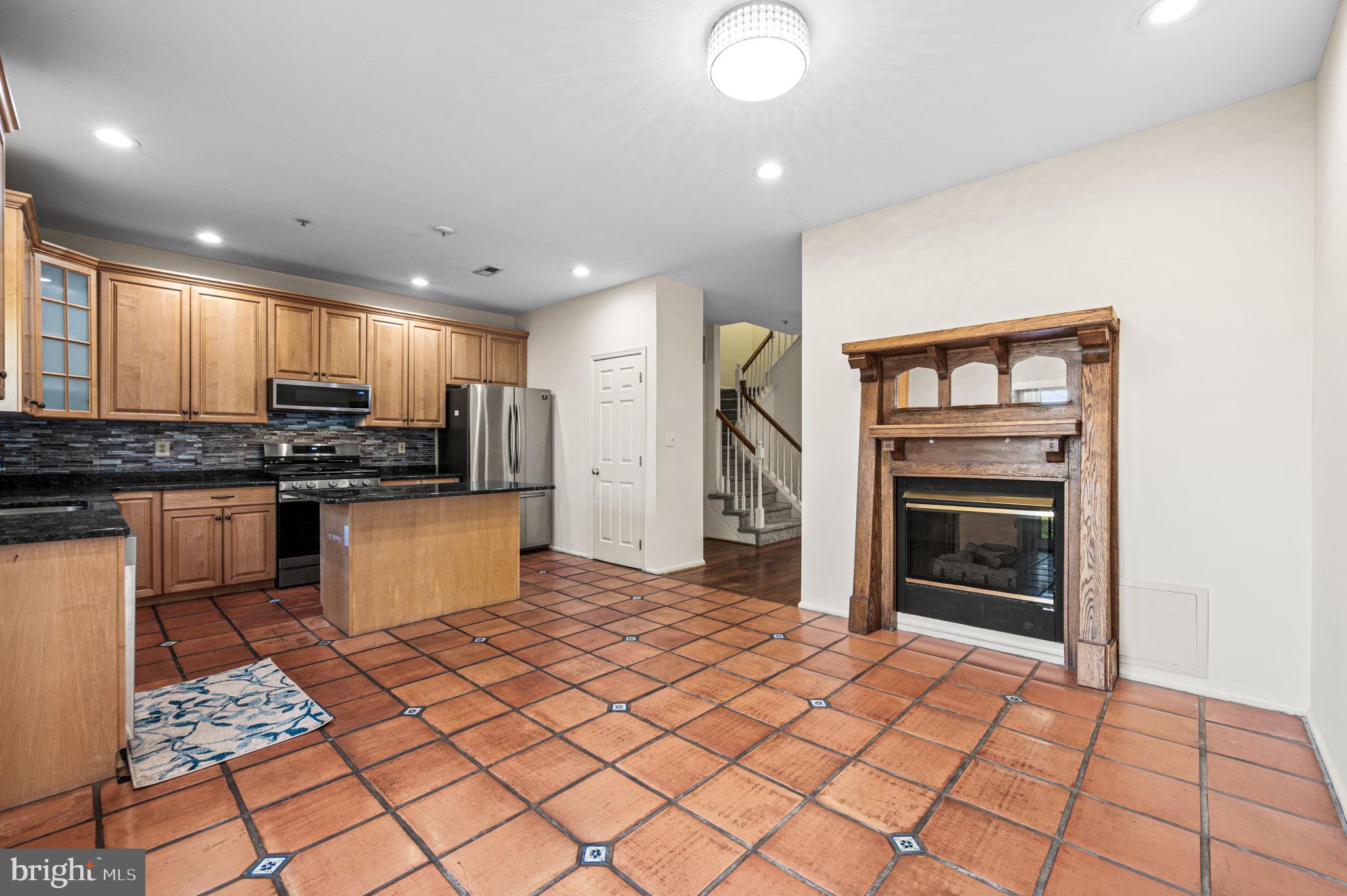 DEER CREEK - Residential