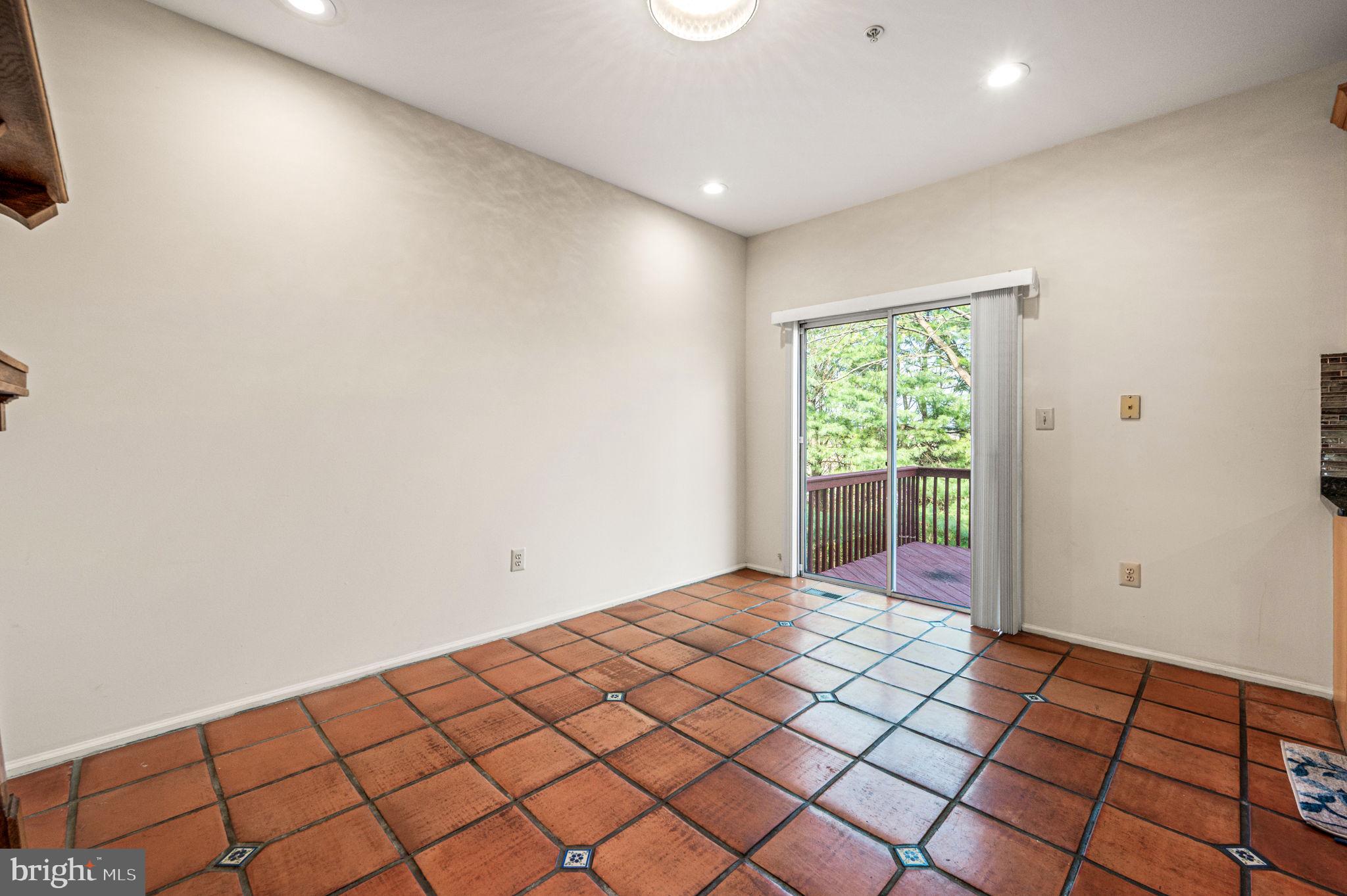 DEER CREEK - Residential