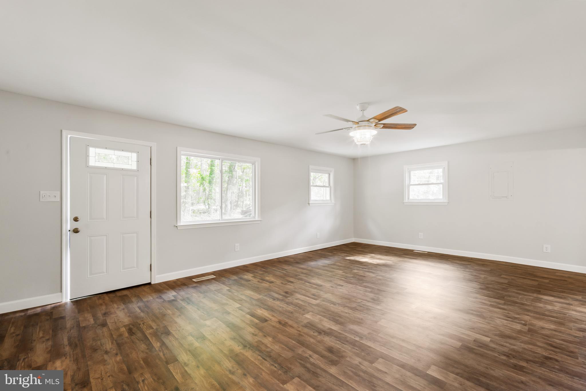 8898 NEW ROAD