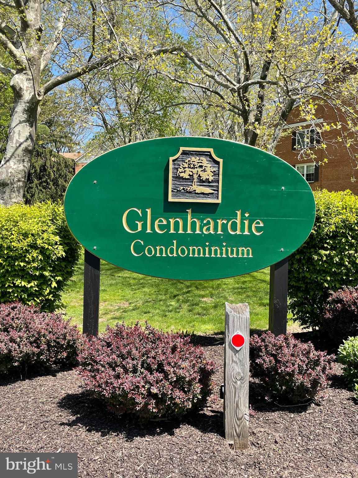 GLENHARDIE - Residential Lease