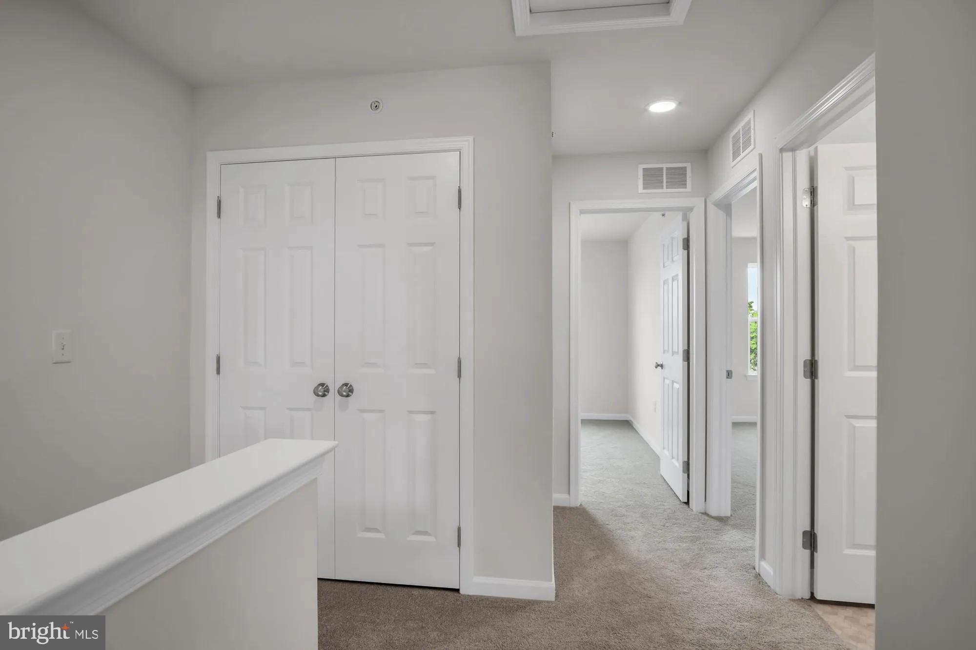 CREEK TERRACE - Residential