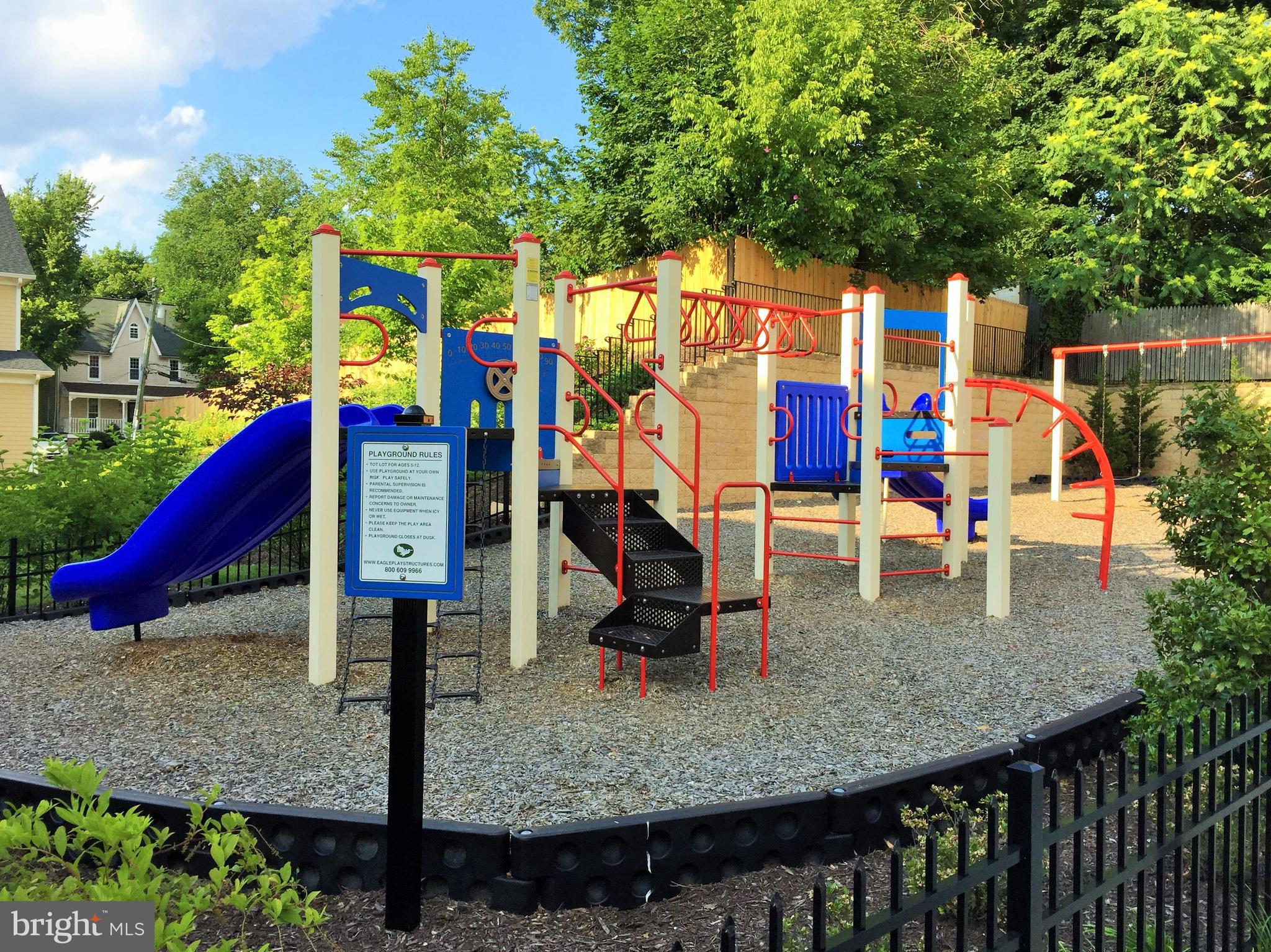 TOWSON MANOR - Residential Lease