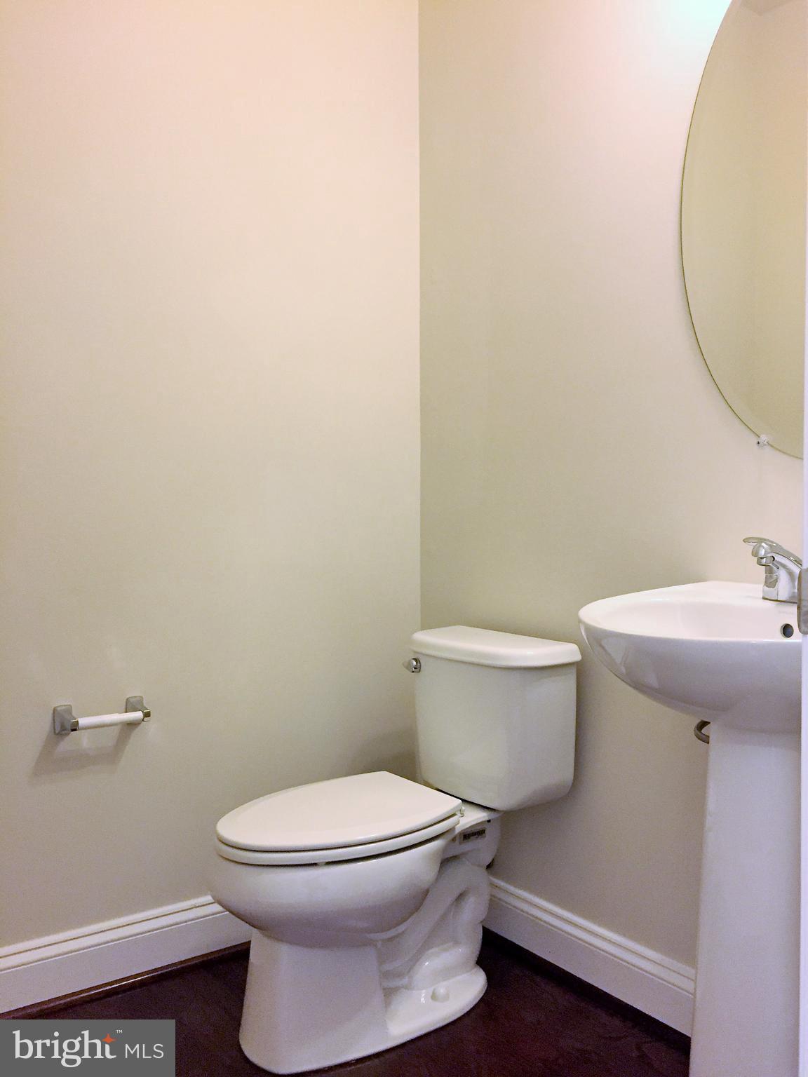 TOWSON MANOR - Residential Lease