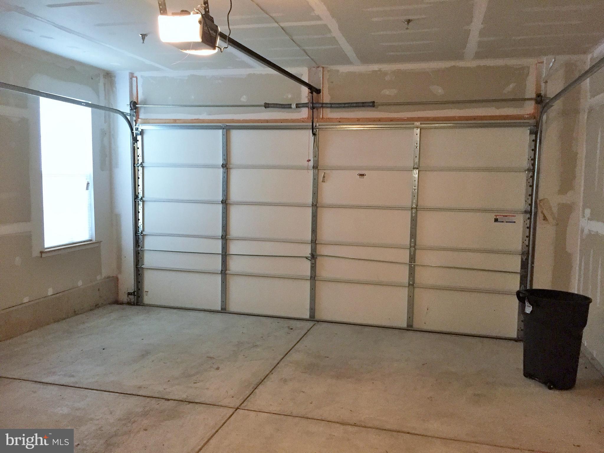 TOWSON MANOR - Residential Lease