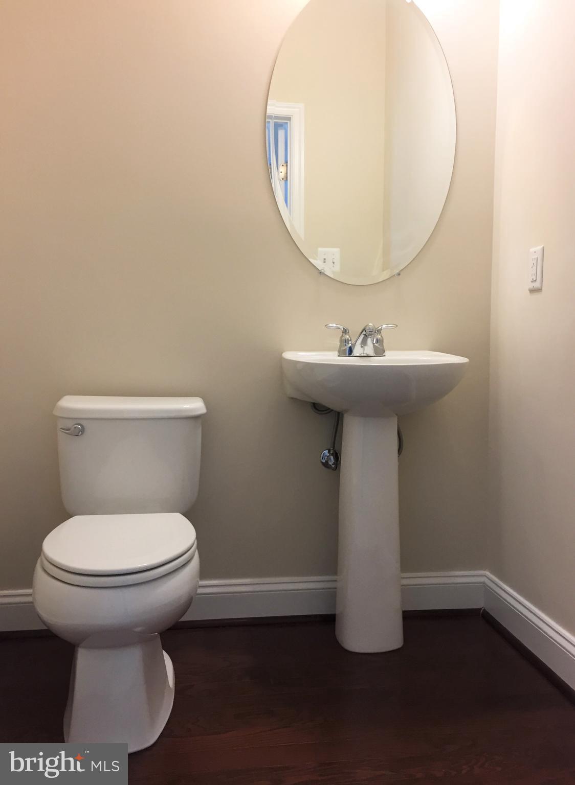 TOWSON MANOR - Residential Lease