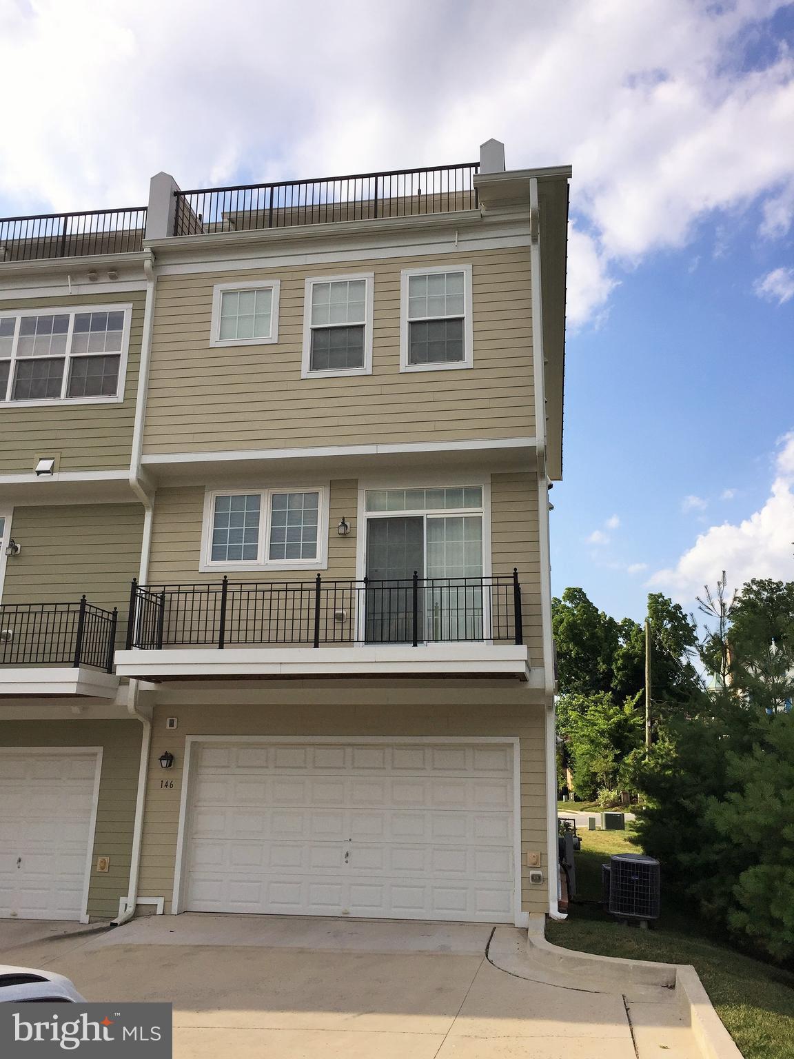 TOWSON MANOR - Residential Lease