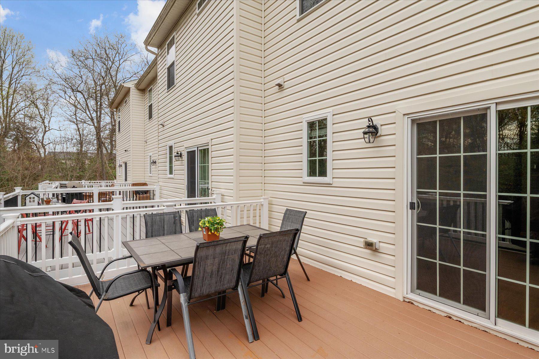 TANYARD SPRINGS - Residential