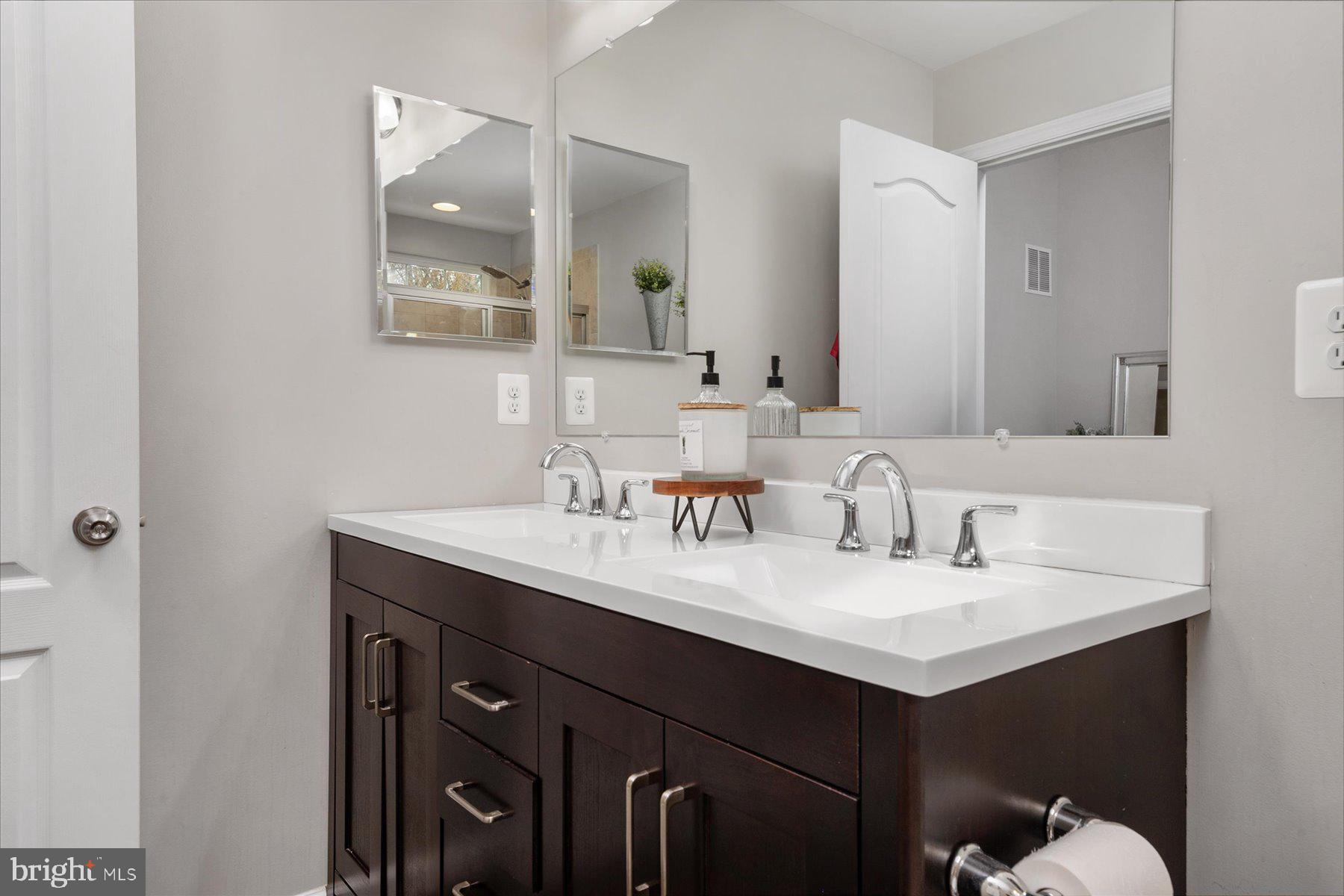 TANYARD SPRINGS - Residential