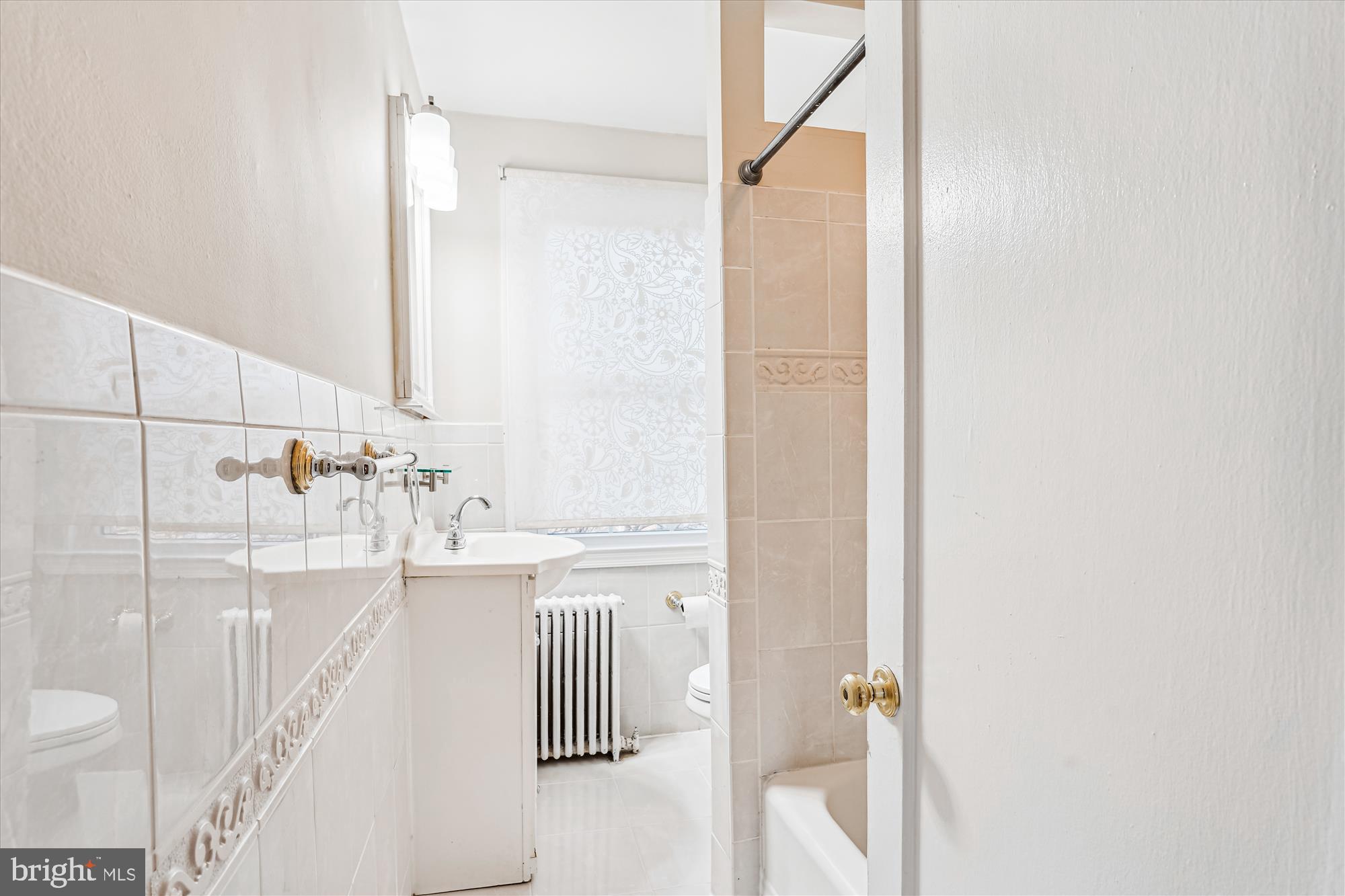 ROCK CREEK VILLAGE CONDOMINIUMS - Residential