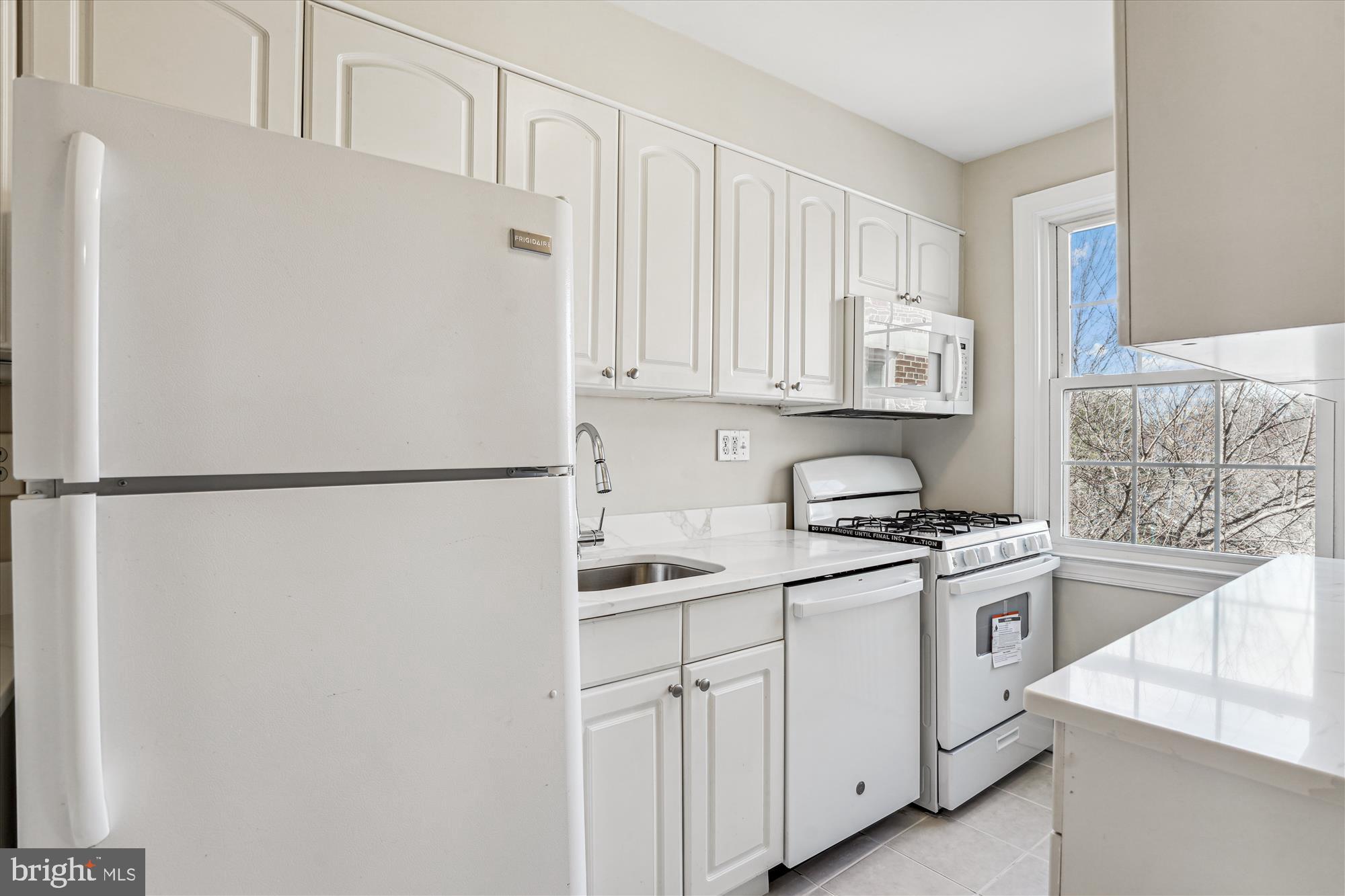 ROCK CREEK VILLAGE CONDOMINIUMS - Residential