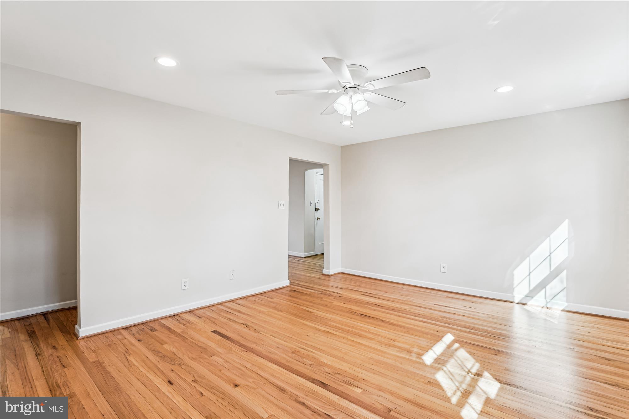 ROCK CREEK VILLAGE CONDOMINIUMS - Residential