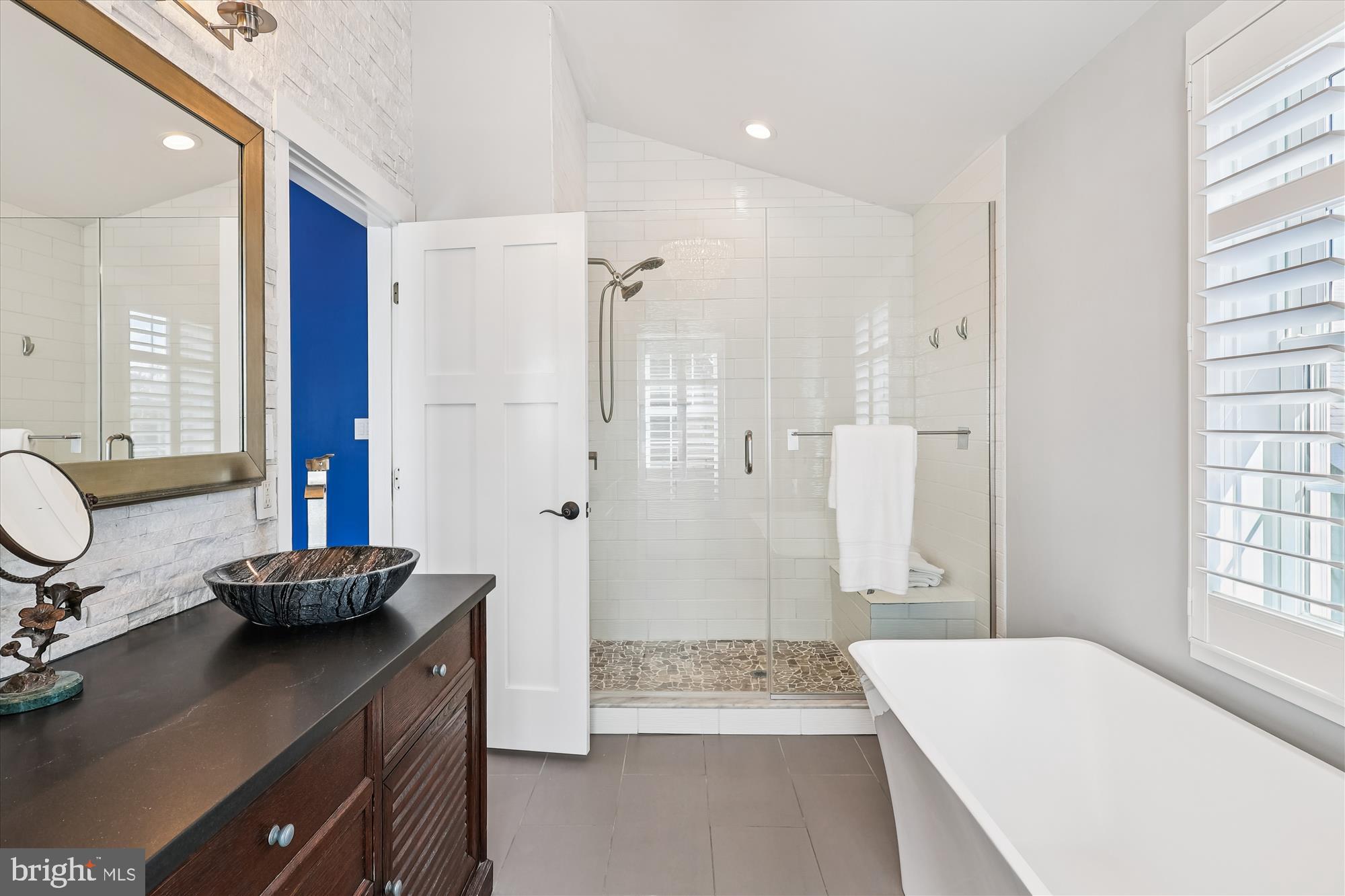 EASTPORT - Residential