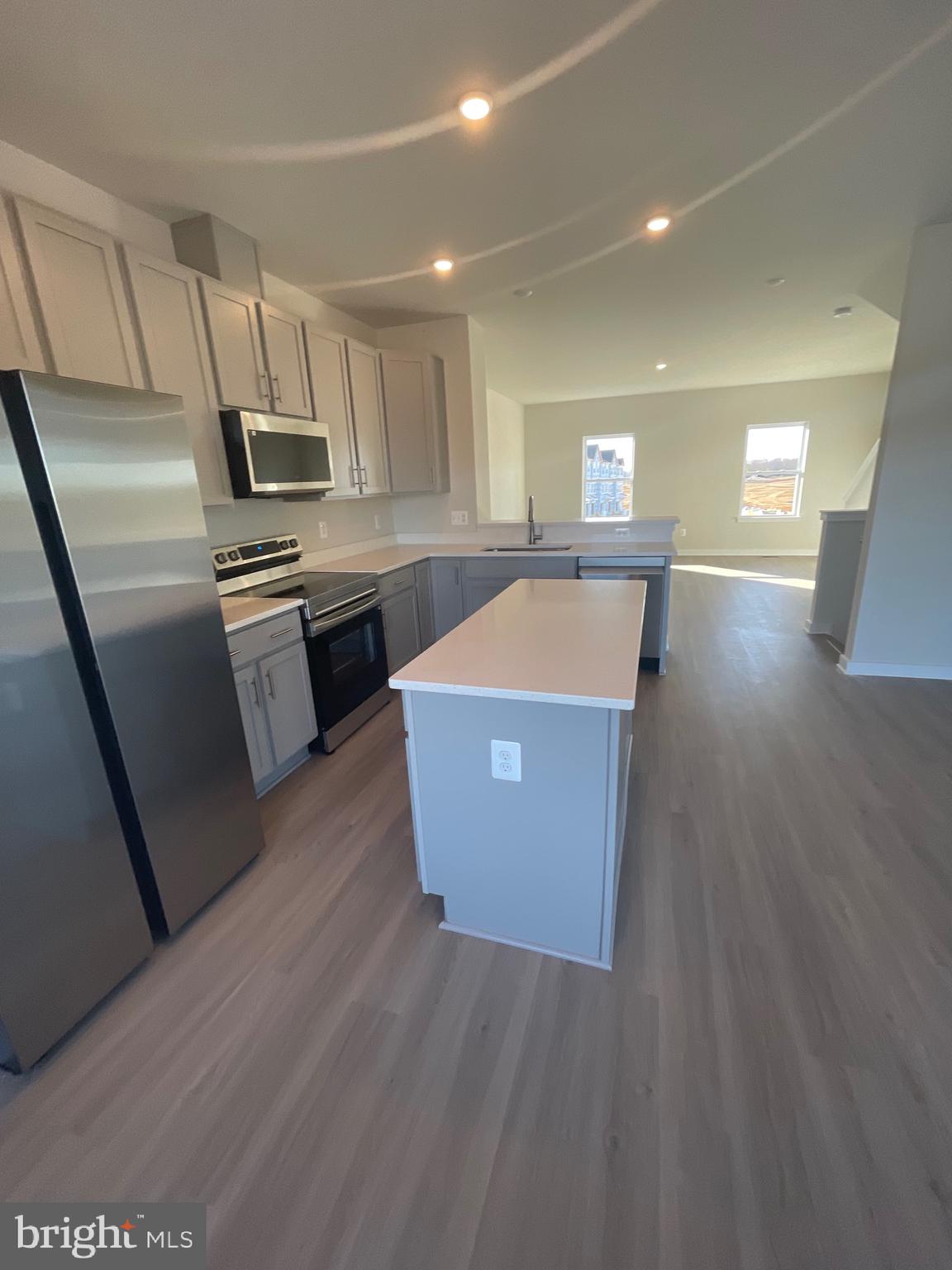 HUNTWELL WEST - Residential Lease