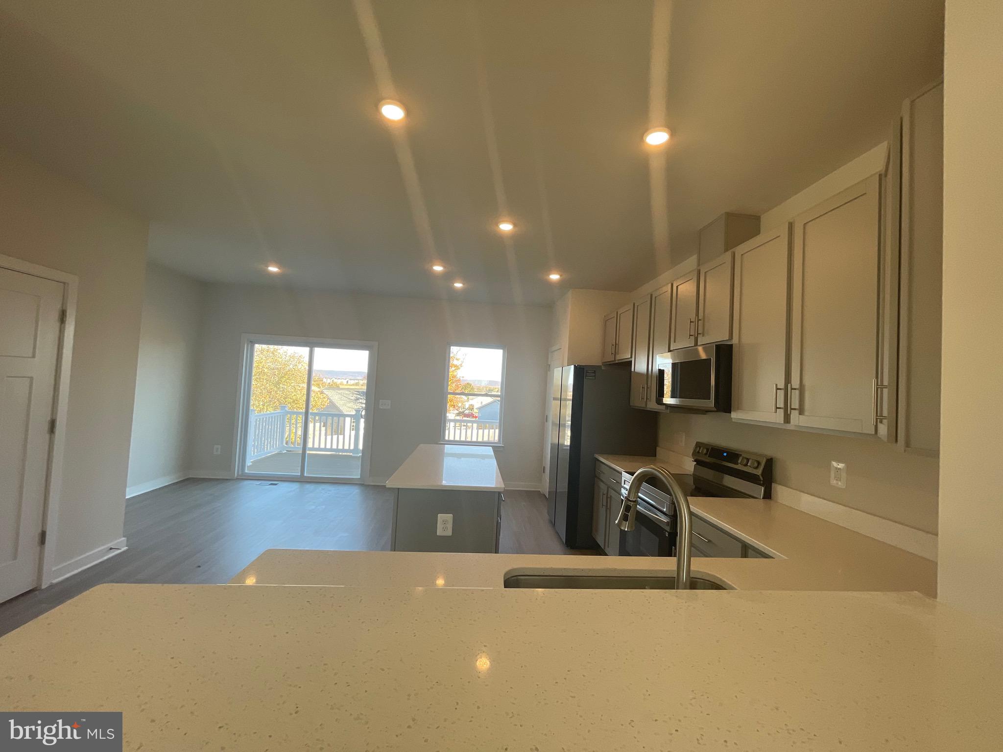 HUNTWELL WEST - Residential Lease