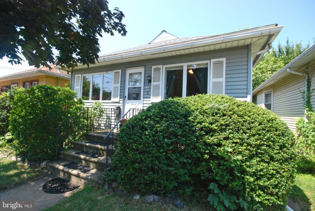 Photo of 115 Annabelle Avenue, HAMILTON, NJ 08610 (MLS # NJME2081318)