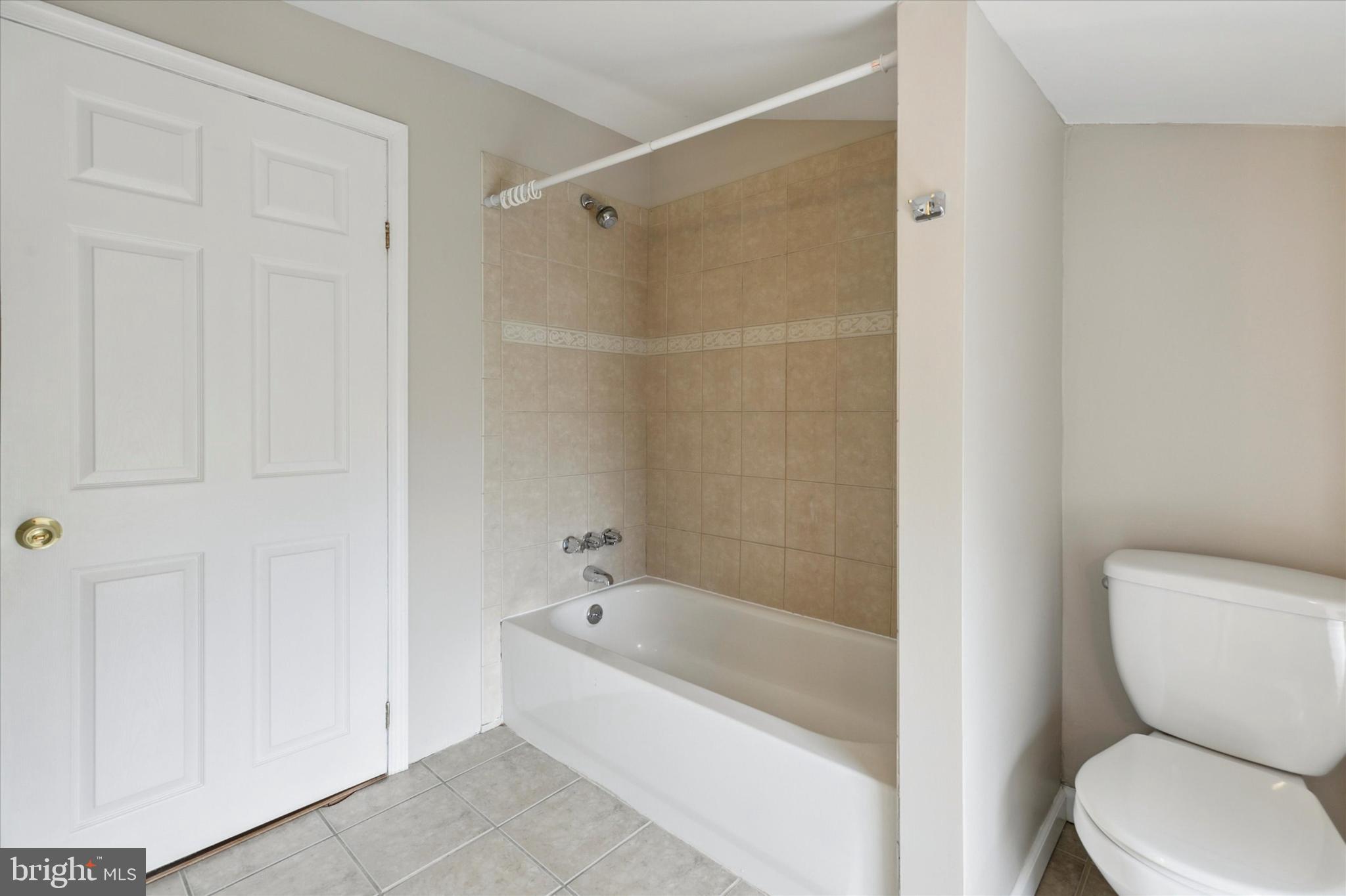 MANAYUNK - Residential Lease