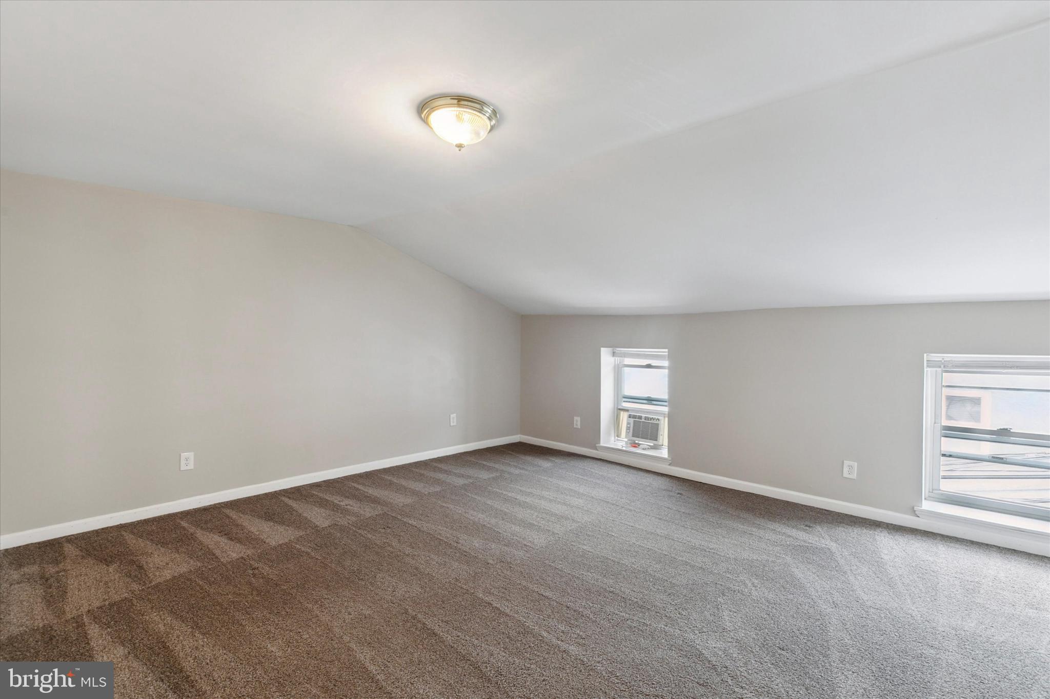 MANAYUNK - Residential Lease