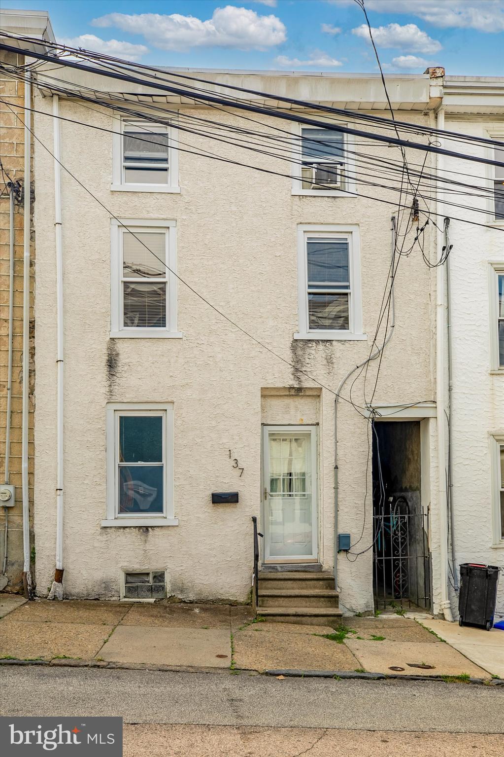 MANAYUNK - Residential Lease