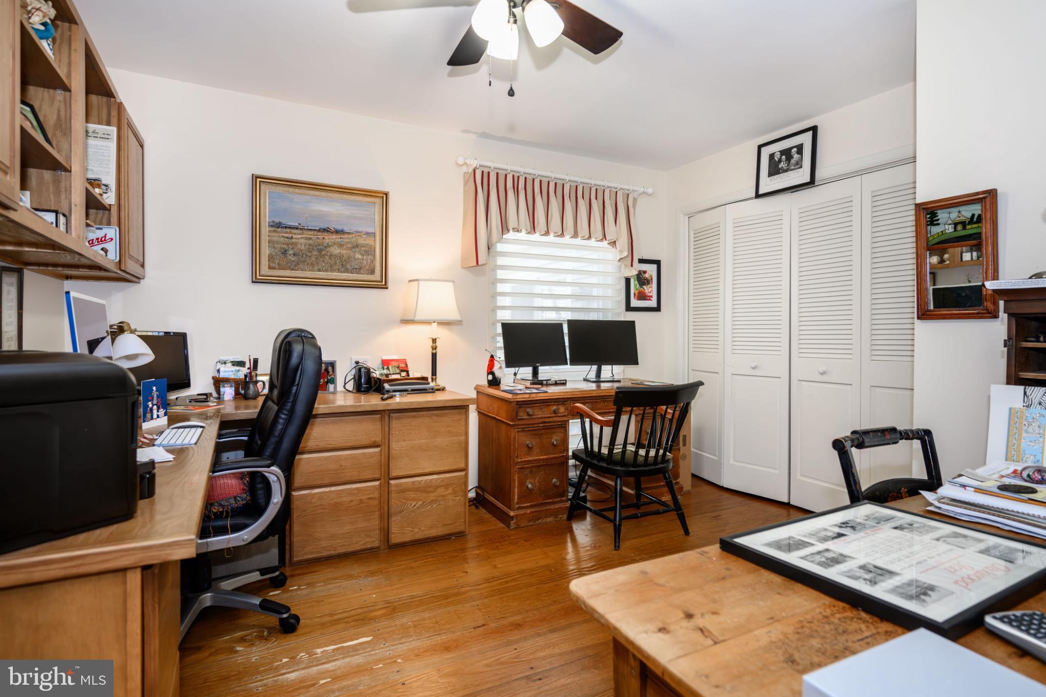 OAKWOOD PARK - Residential