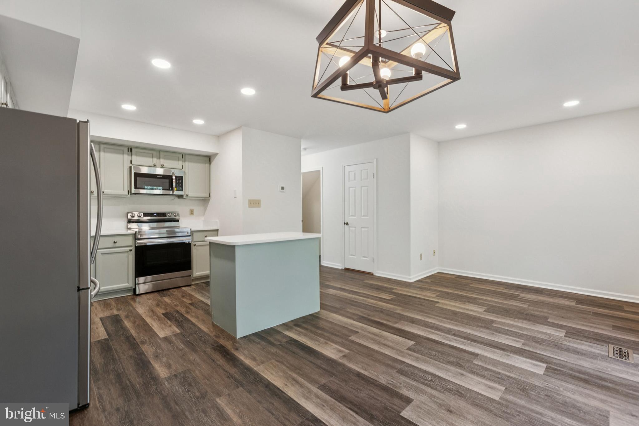 SPRINGHILL FARM - Residential