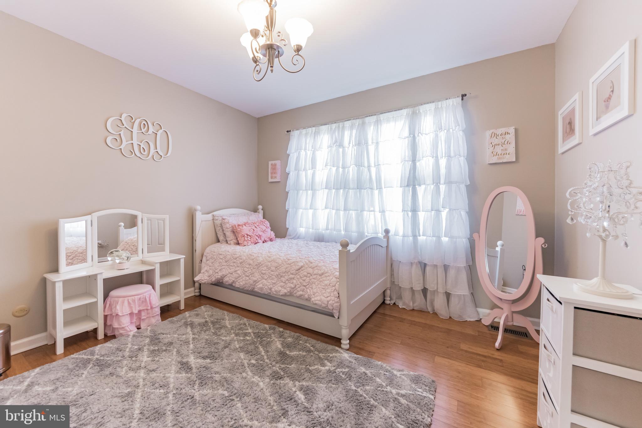 DOYLESTOWN RIDGE - Residential Lease