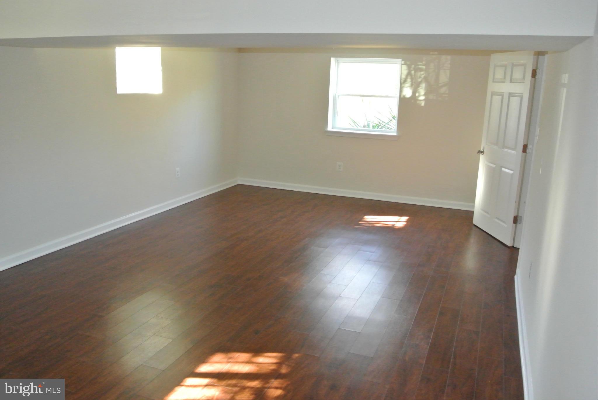 BROADVIEW - Residential